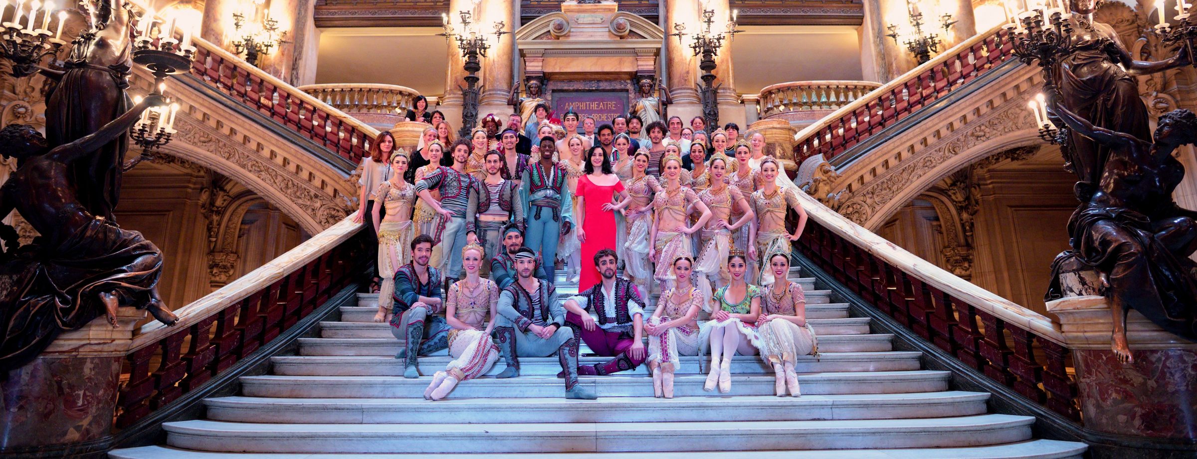 English National Ballet at the Palais Garnier © Laurent Liotardo