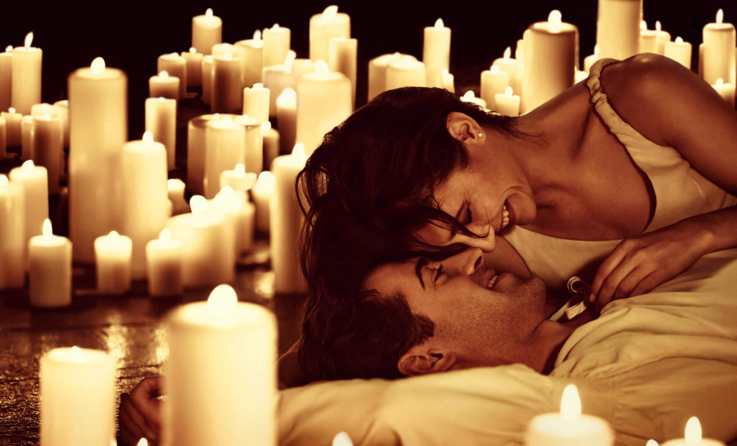 Romeo-and-Juliet---Alina-Cojocaru-and-James-Forbat---photo-©-Jason-Bell.-Art-Direction-and-Design--Charlotte-Wilkinson-Studio-cropped