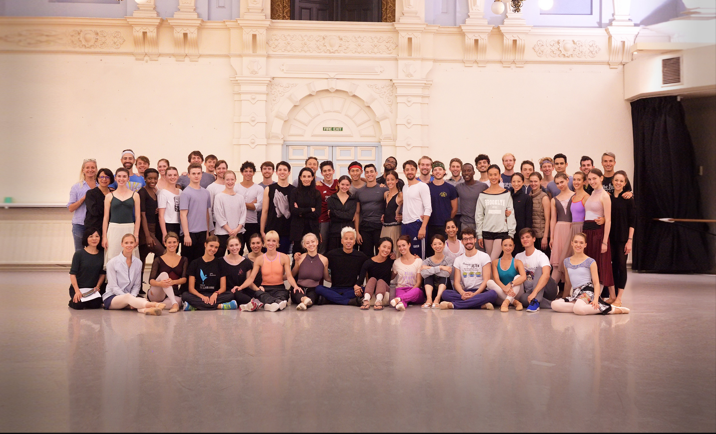 company-group-photography