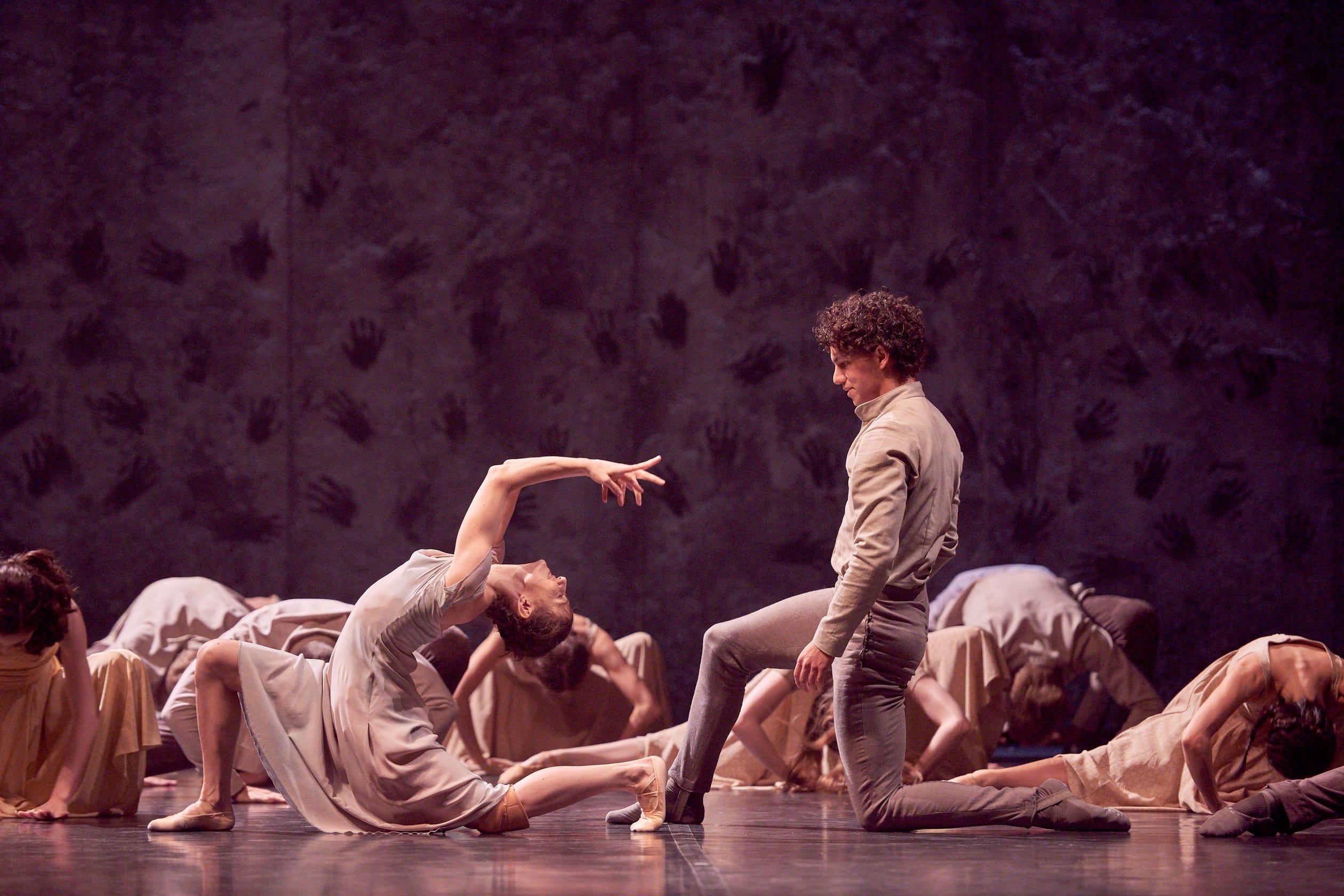 Akram Khan's Giselle: Discover the main characters | English National Ballet
