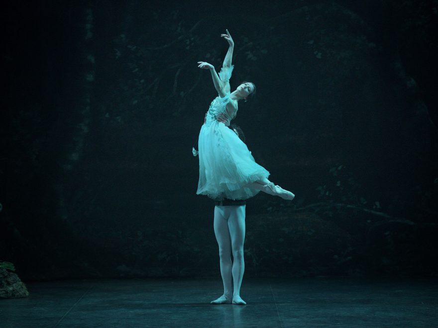 Alina-Cojocaru-and-Isaac-Hernandez-in-Giselle-(c)-Laurent-Liotardo-(1)-for-web
