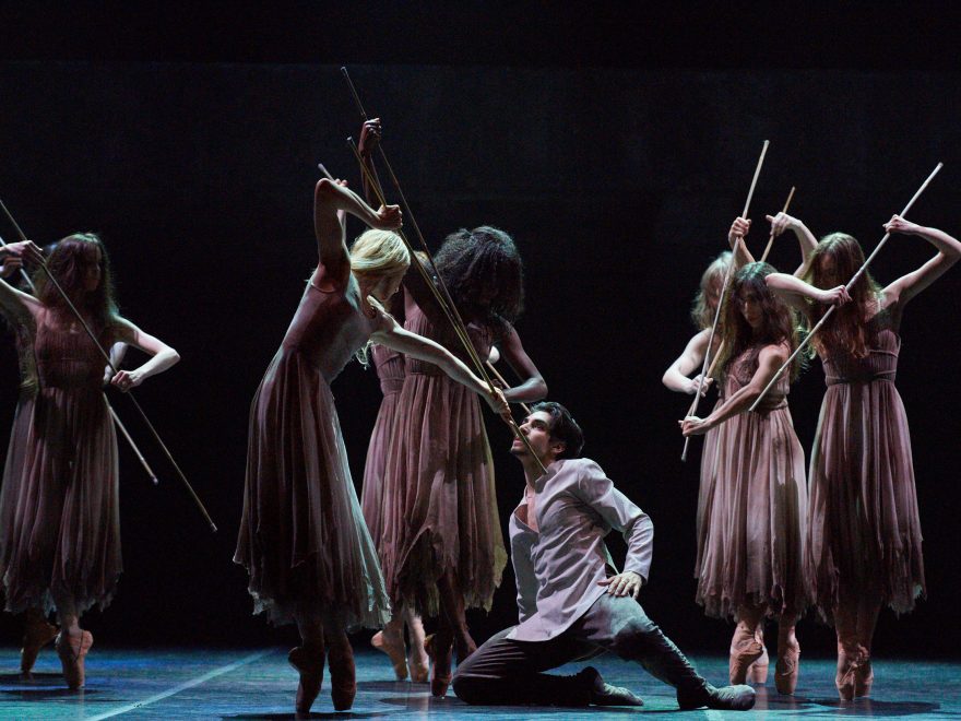 Cesar-Corrales-and-Stina-Quagebeur-in-Akram-Khan's-Giselle-(c)-Laurent-Liotardo