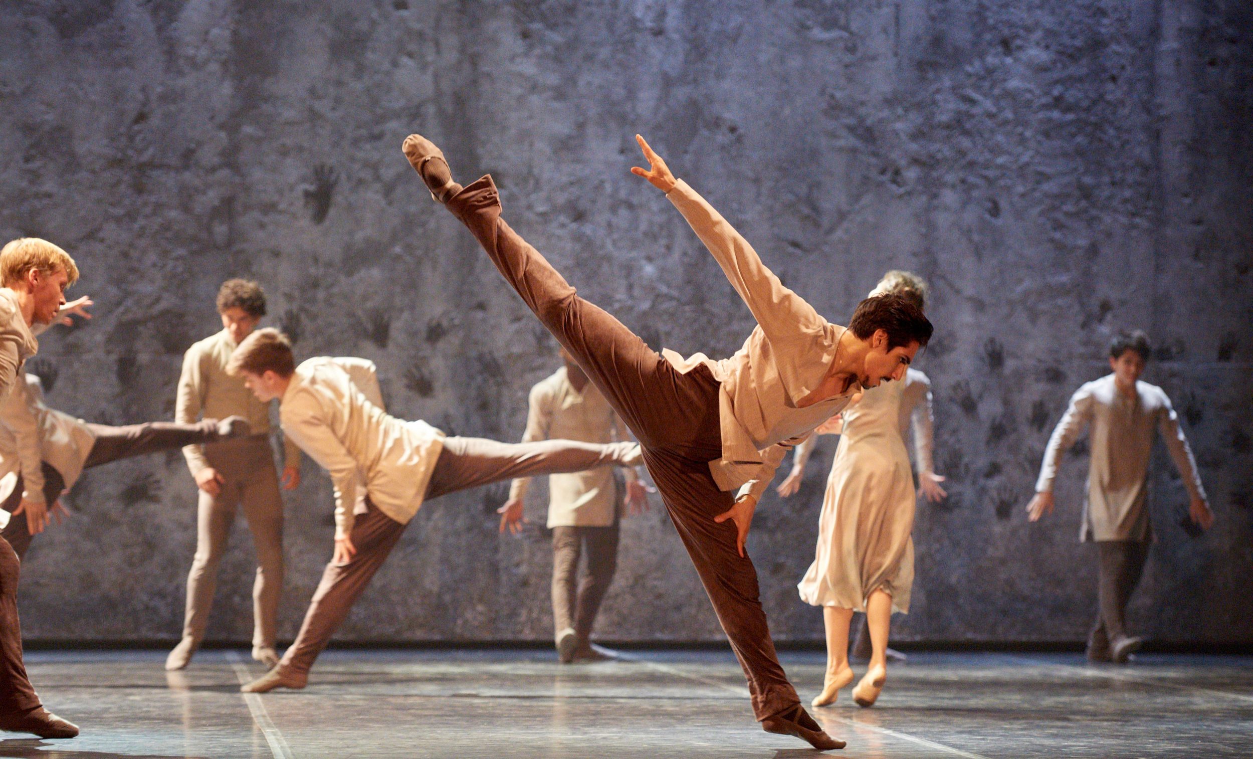 Cesar-Corrales-in-Akram-Khan's-Giselle-(c)-Laurent-Liotardo