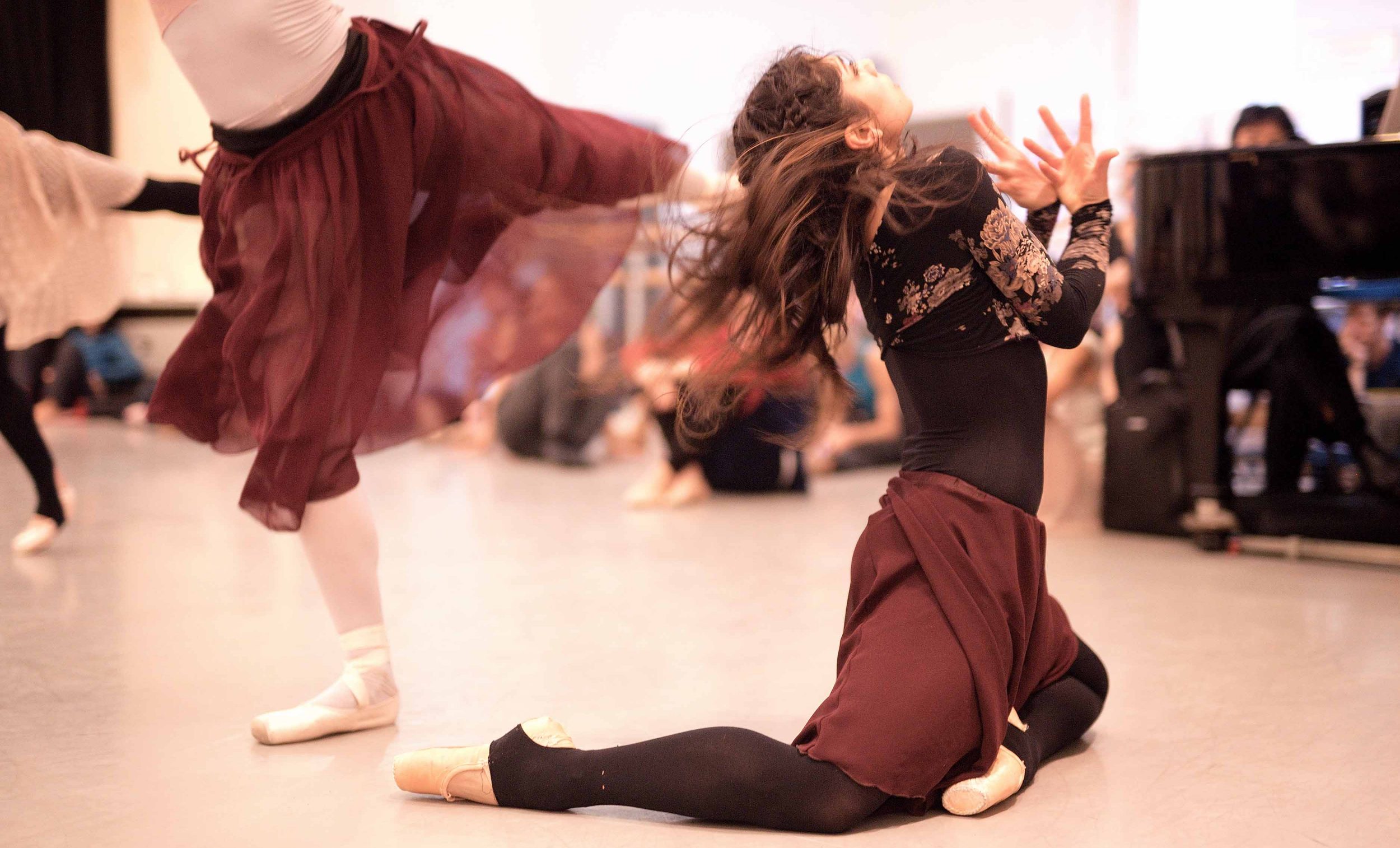 Crystal-Costa-rehearsing-Akram-Khan's-Giselle-©-Laurent-Liotardo-(5)