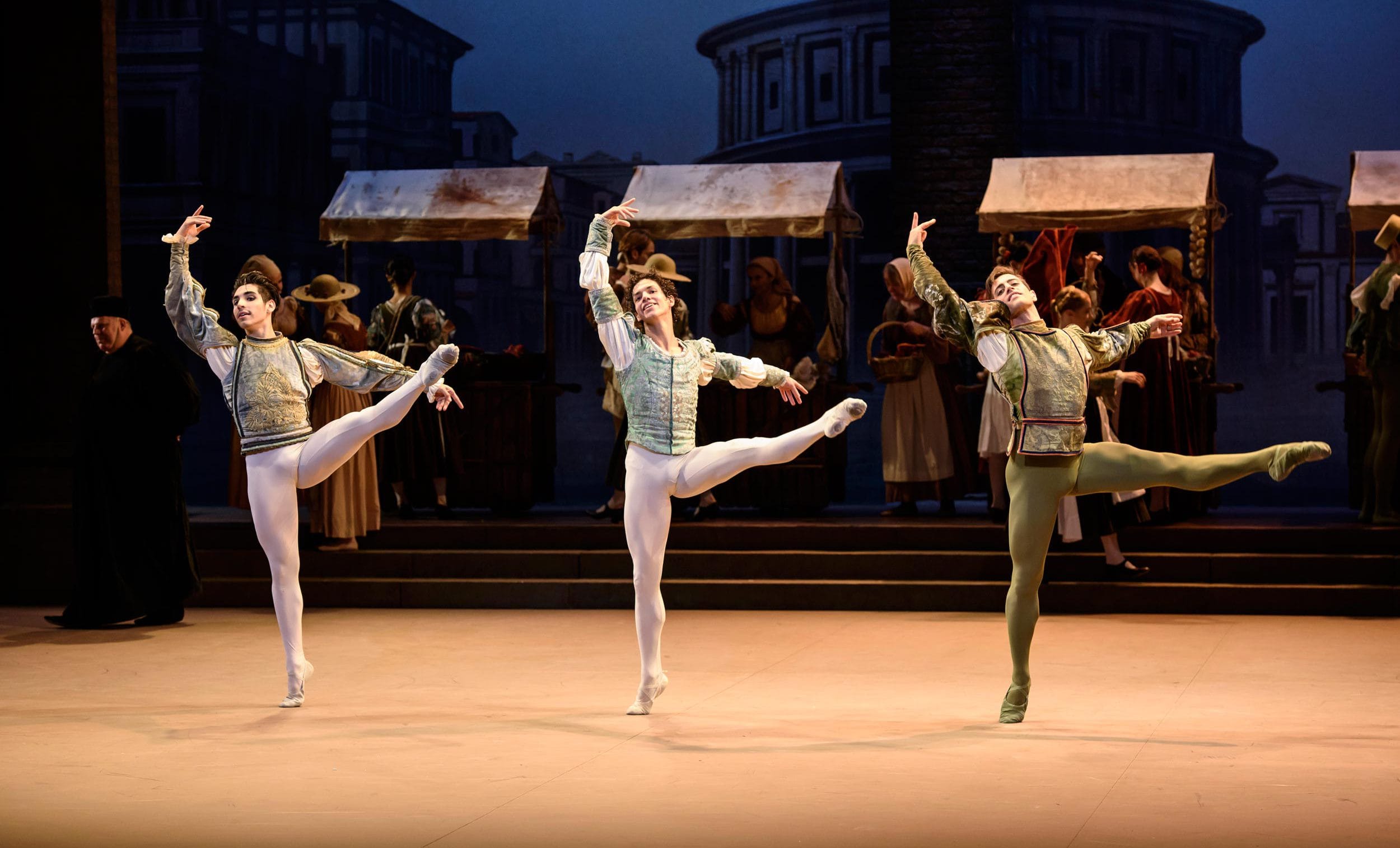 English-National-Ballet-dancers-in-Romeo-&-Juliet-©Bill-Cooper-(5)