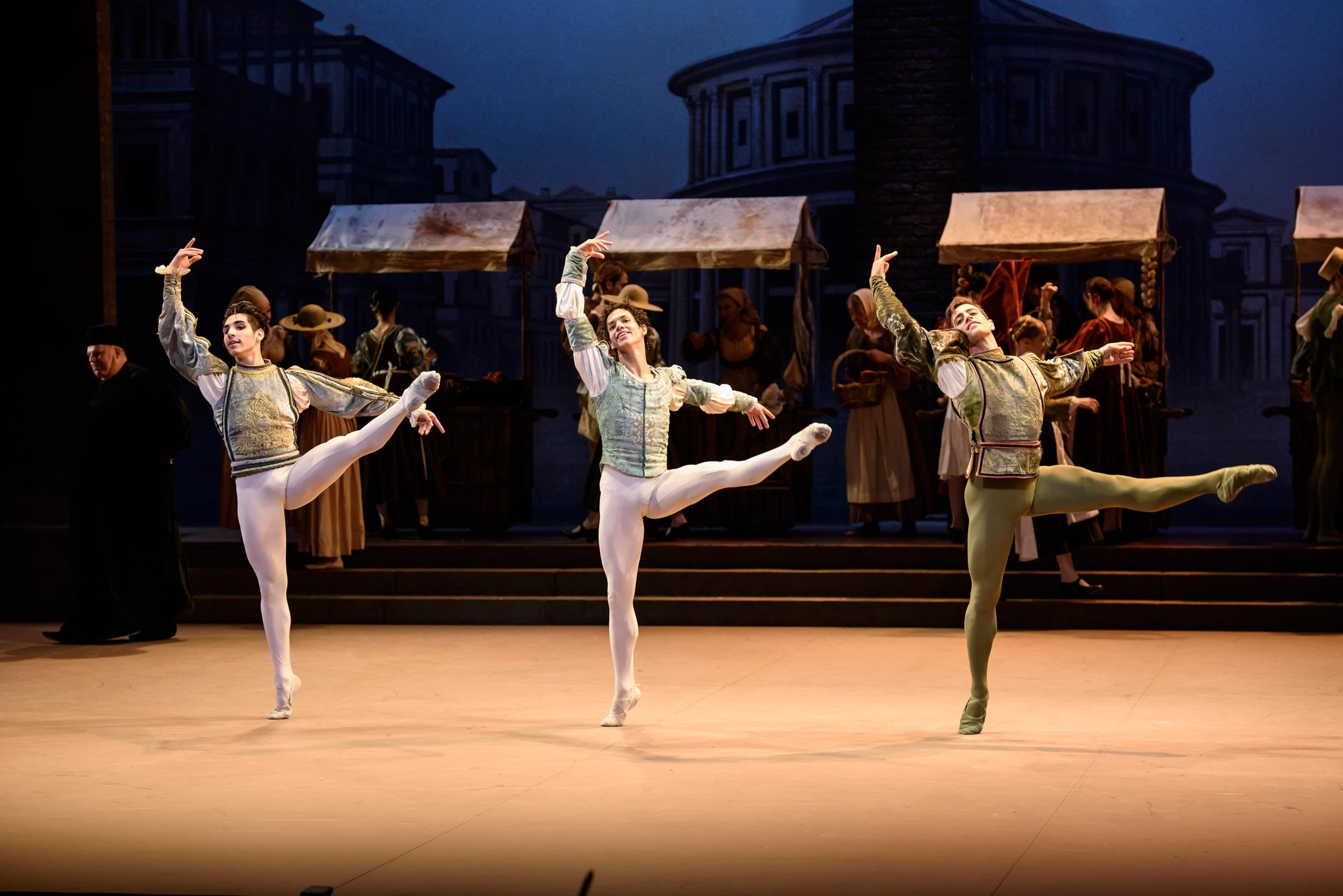 English-National-Ballet-dancers-in-Romeo-&-Juliet-©Bill-Cooper-(5)