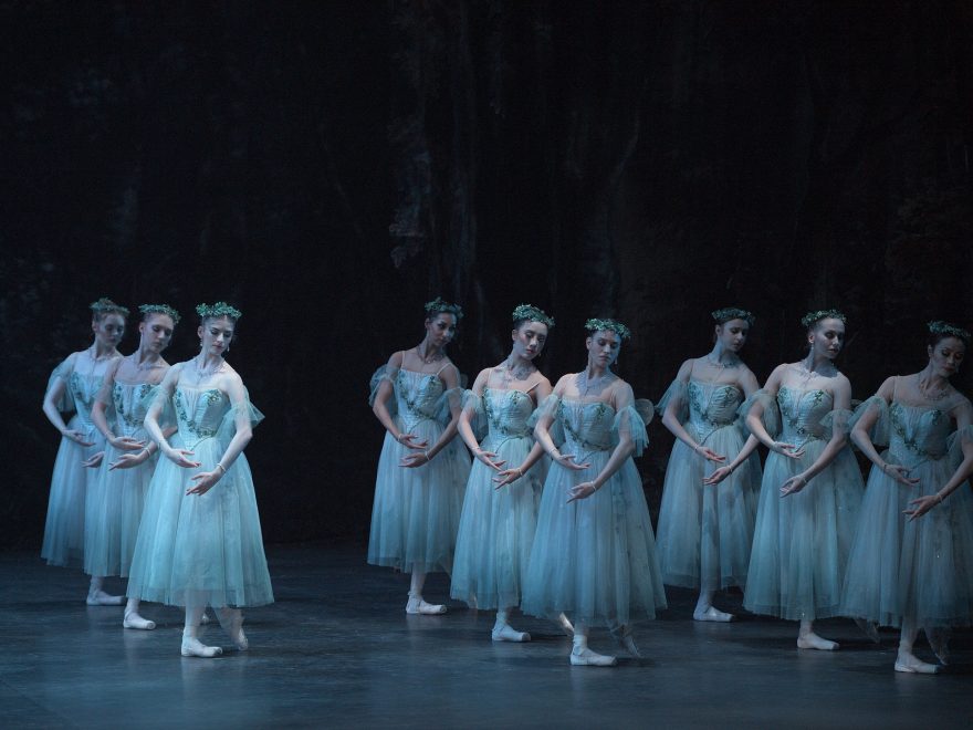 English-National-Ballet-in-Mary-Skeaping's-Giselle-(c)-Laurent-Liotardo-(4)