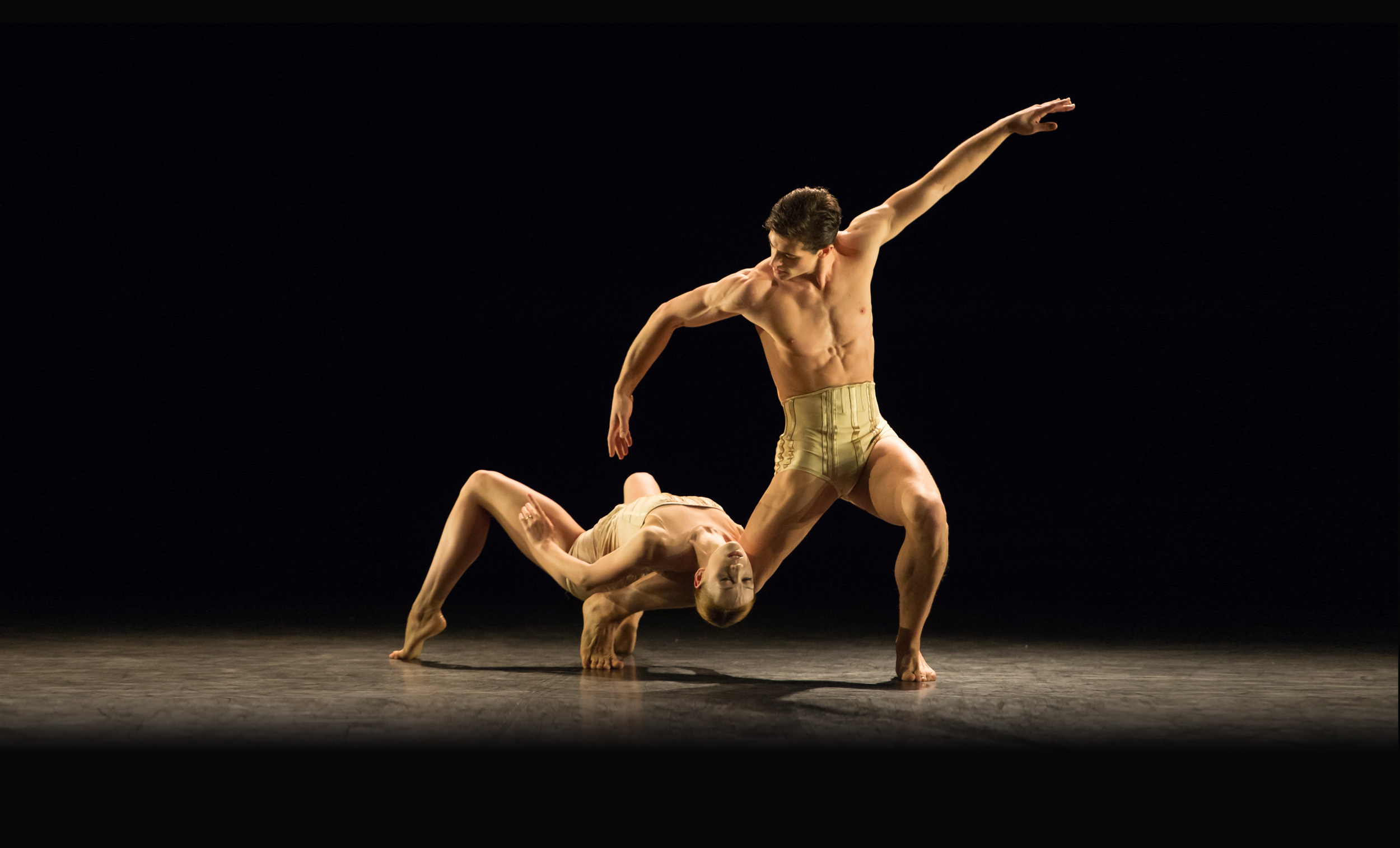 Petite-Mort Ksenia Ovsyanick and James Forbat © Photography by ASH