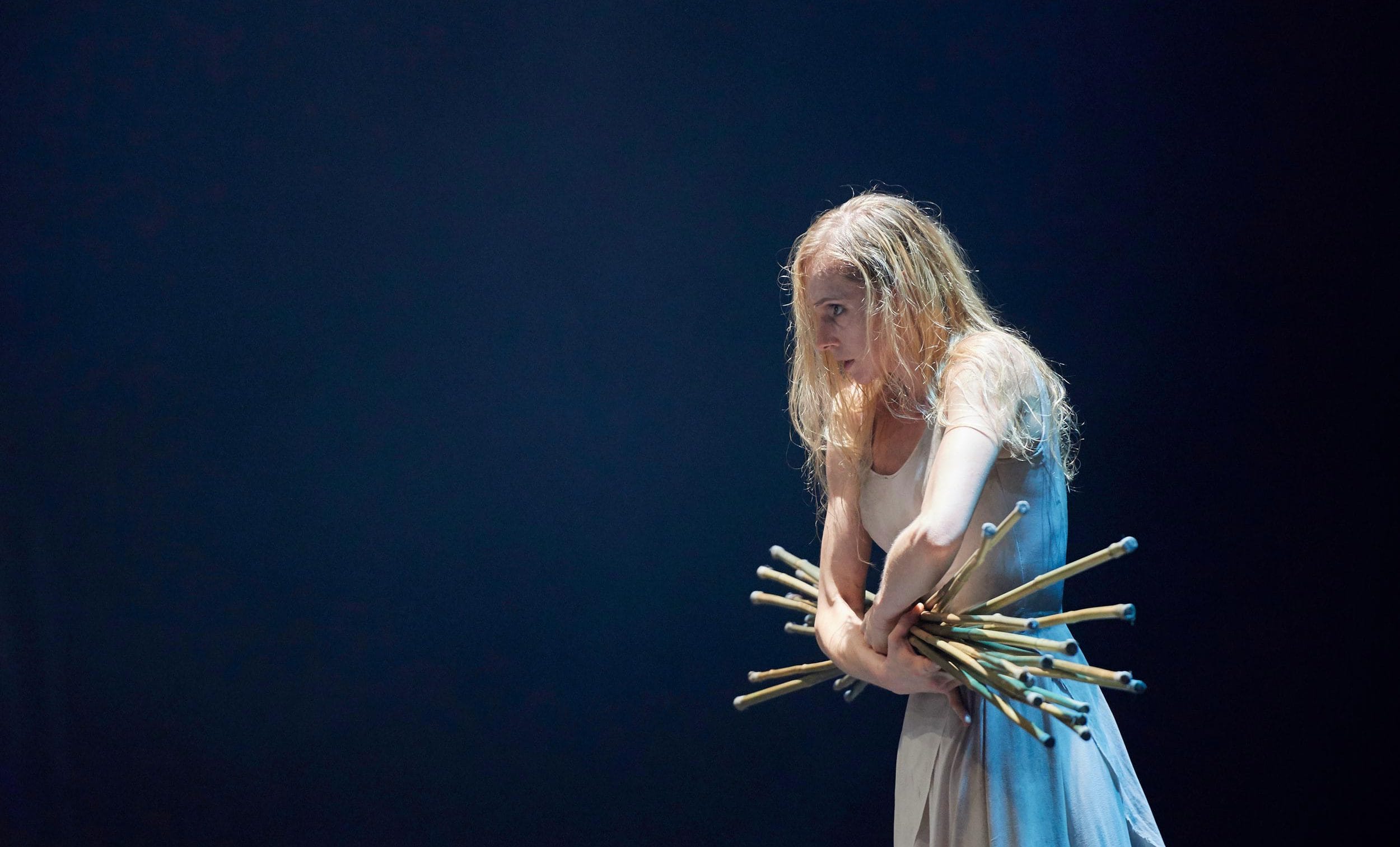 Stina-Quagebeur-in-Akram-Khan's-Giselle-(c)-Laurent-Liotardo