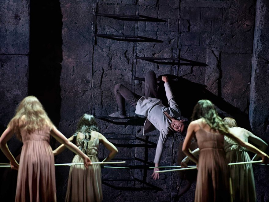 WEB-Jeffrey-Cirio-in-Akram-Khan's-Giselle-(c)-Laurent-Liotardo-(2)