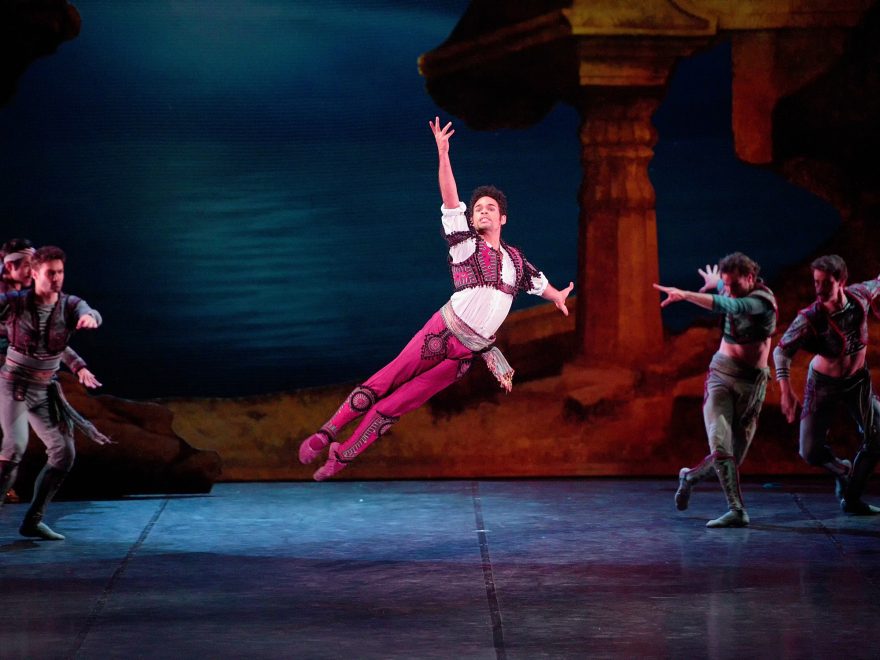 Yonah Acosta as Birbanto in Le Corsaire