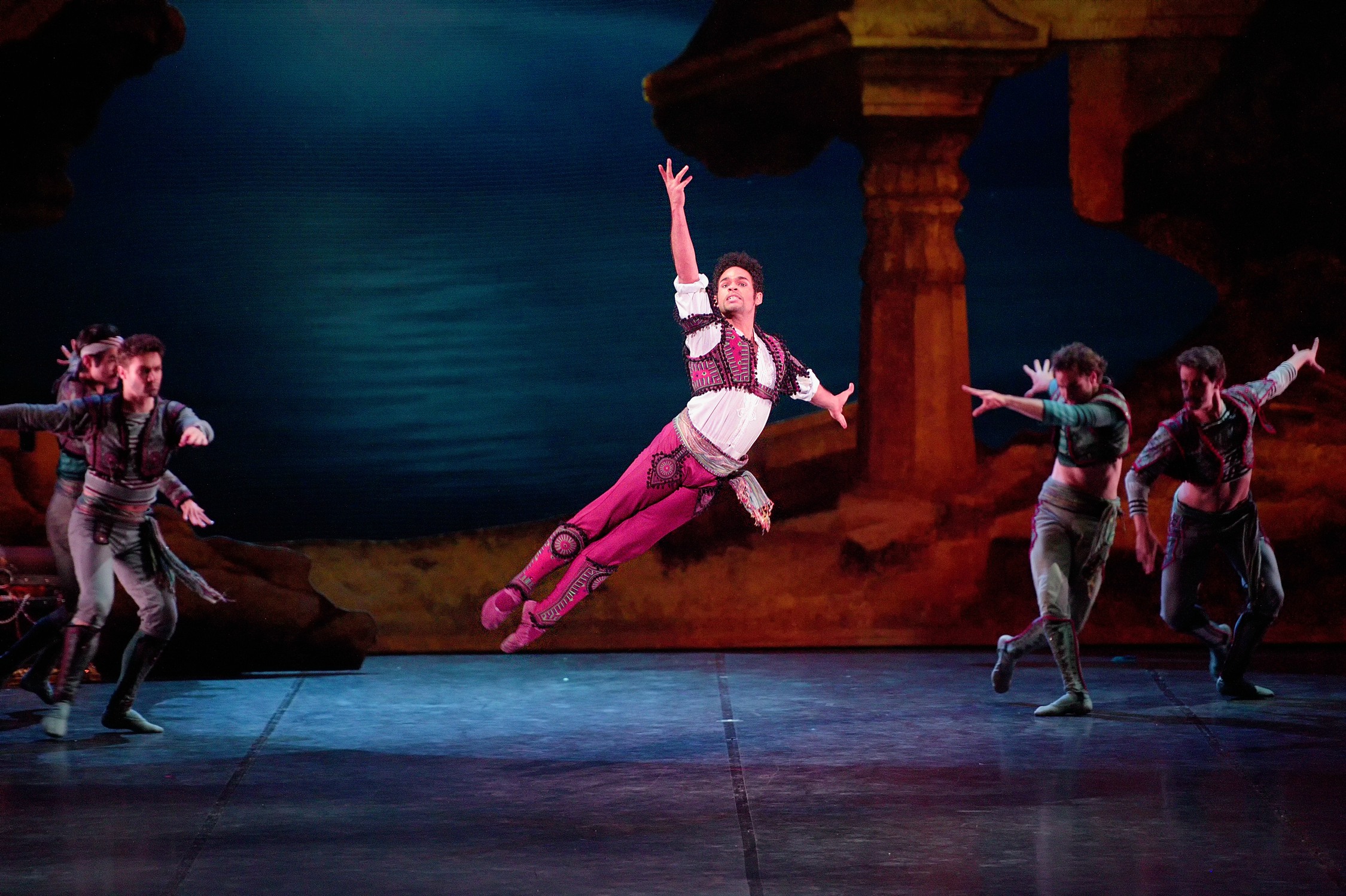 Yonah Acosta as Birbanto in Le Corsaire