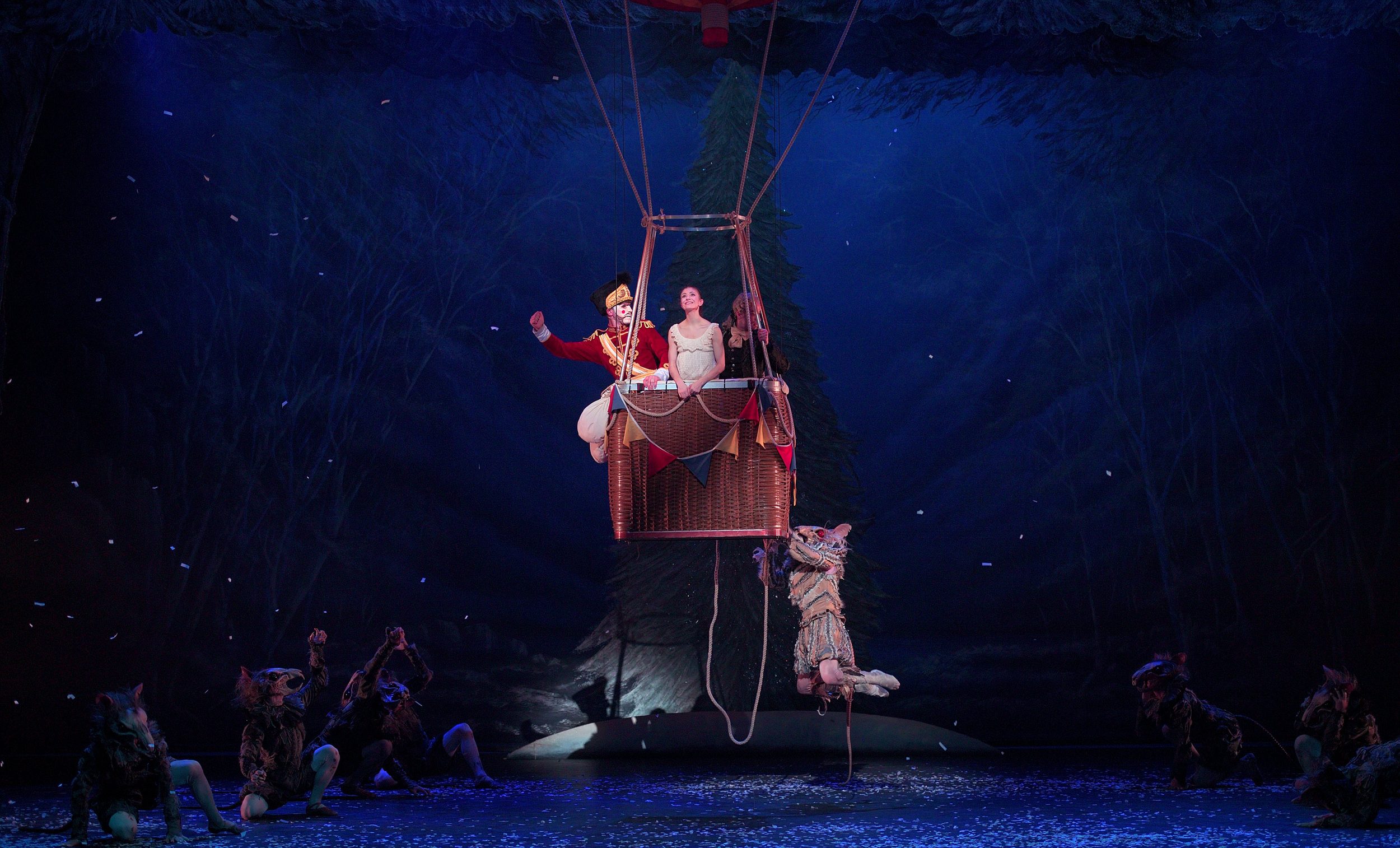 English-National-Ballet's-Nutcracker-(C)-Laurent-Liotardo-(13)-2500px-for-web
