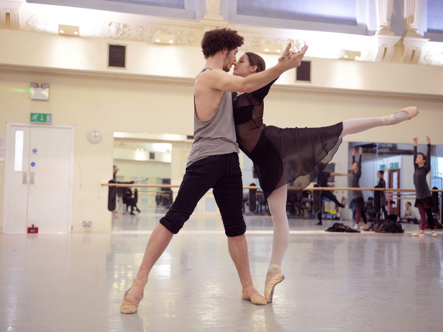Laurretta-Summerscales-and-Emilio-Pavan-rehearsing-Adagio-Hammerklavier-(c)-Laurent-Liotardo-(2)