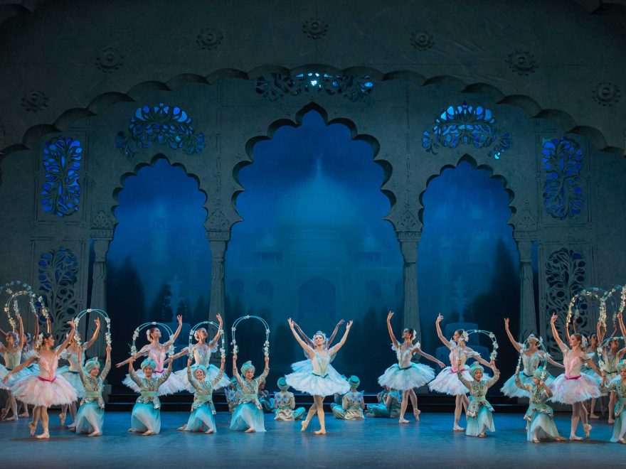Le-Corsaire---Alina-Cojocaru-and-Artists-of-English-National-Ballet---1-©-Photography-by-ASH