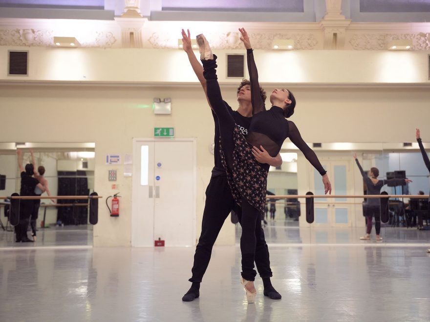 Tamara-Rojo-and-Isaac-Hernandez-rehearsing-Adagio-Hammerklavier-(c)-Laurent-Liotardo