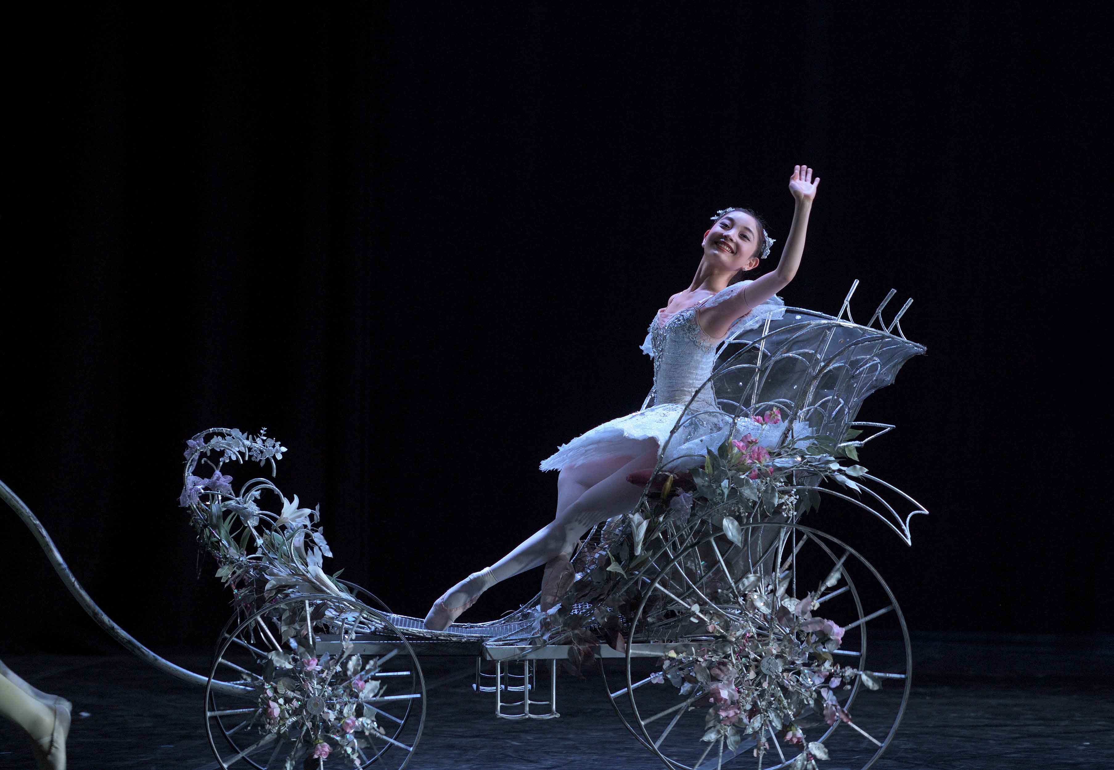Remi-Nakano-as-Cinderella-in-My-First-Ballet-Cinderella-©-Laurent-Liotardo--(10)
