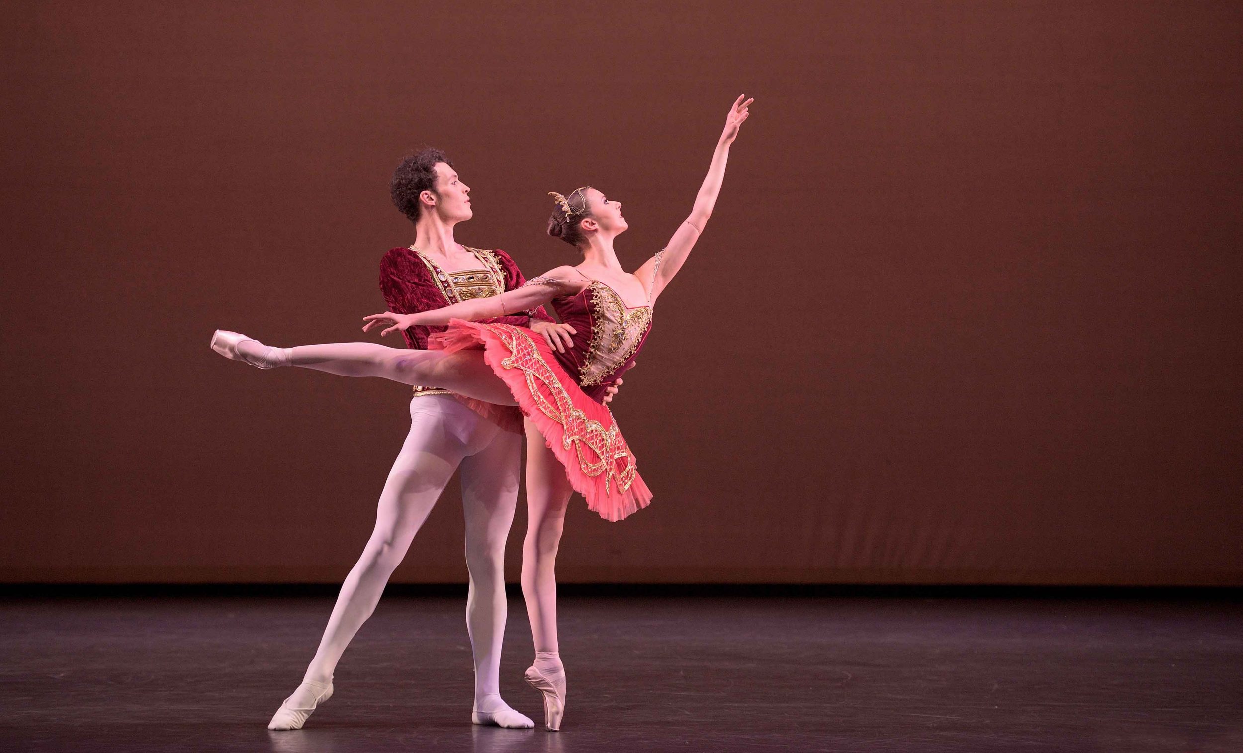 Isabelle-Brouwers-and-Emilio-Pavan-performing-Paquita-©-Laurent-Liotardo--(3)