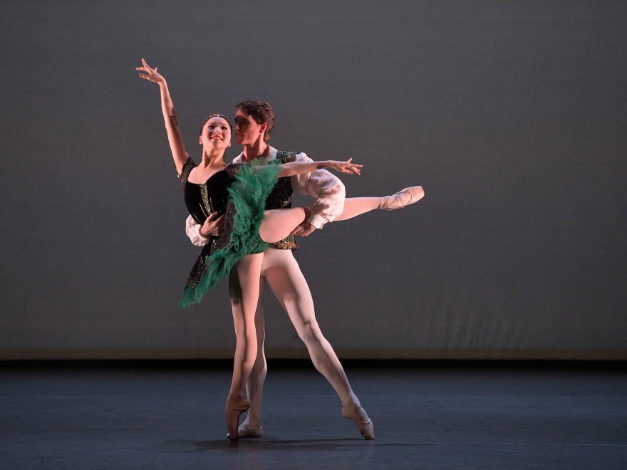 Rina-Kanehara-and-Aitor-Arrieta-performing-the-Esmeralda-pas-de-deux-©-Laurent-Liotardo-(1)