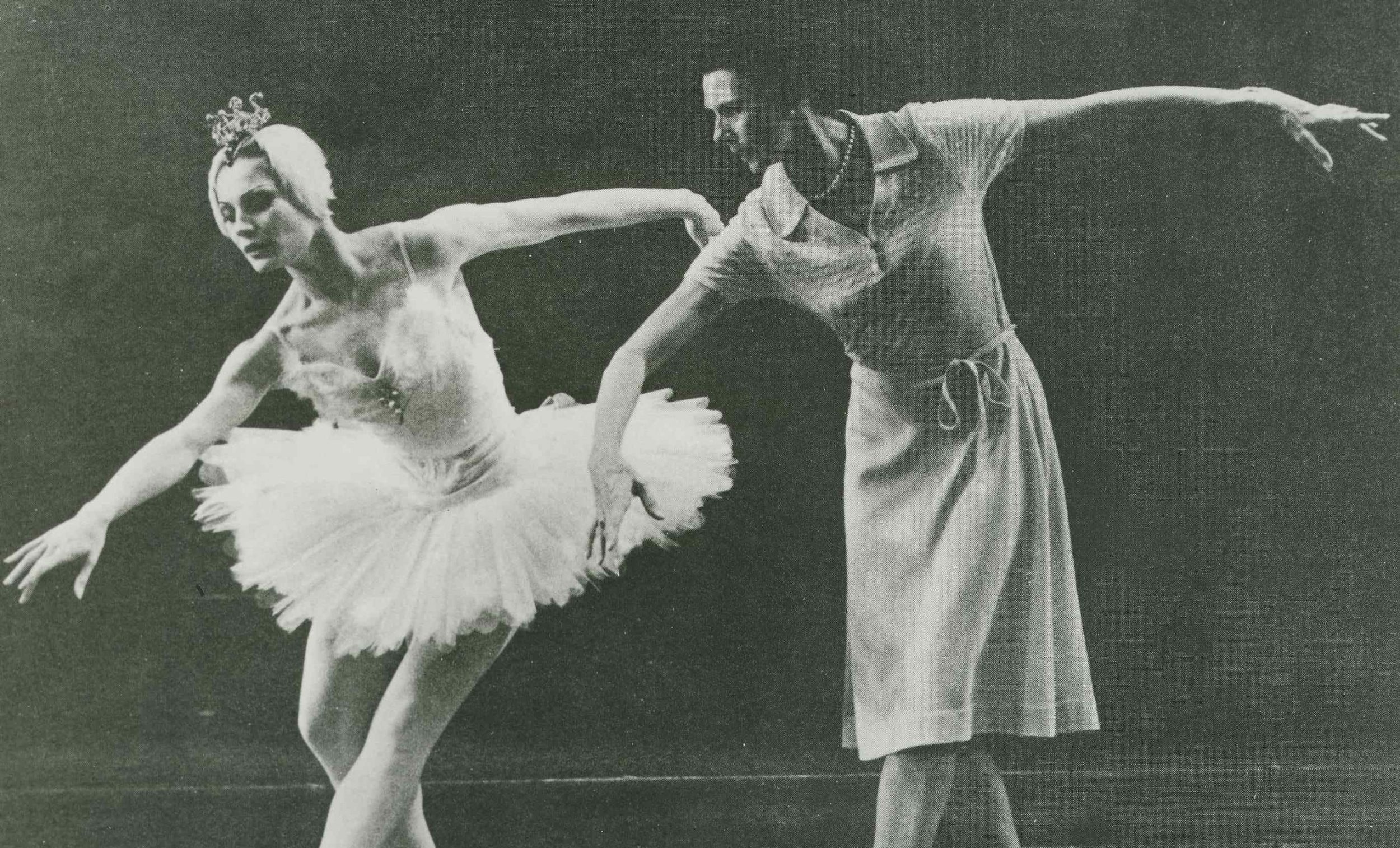 Beryl Grey Rehearsing Swan Lake w Liliana Belfiore ©unknown