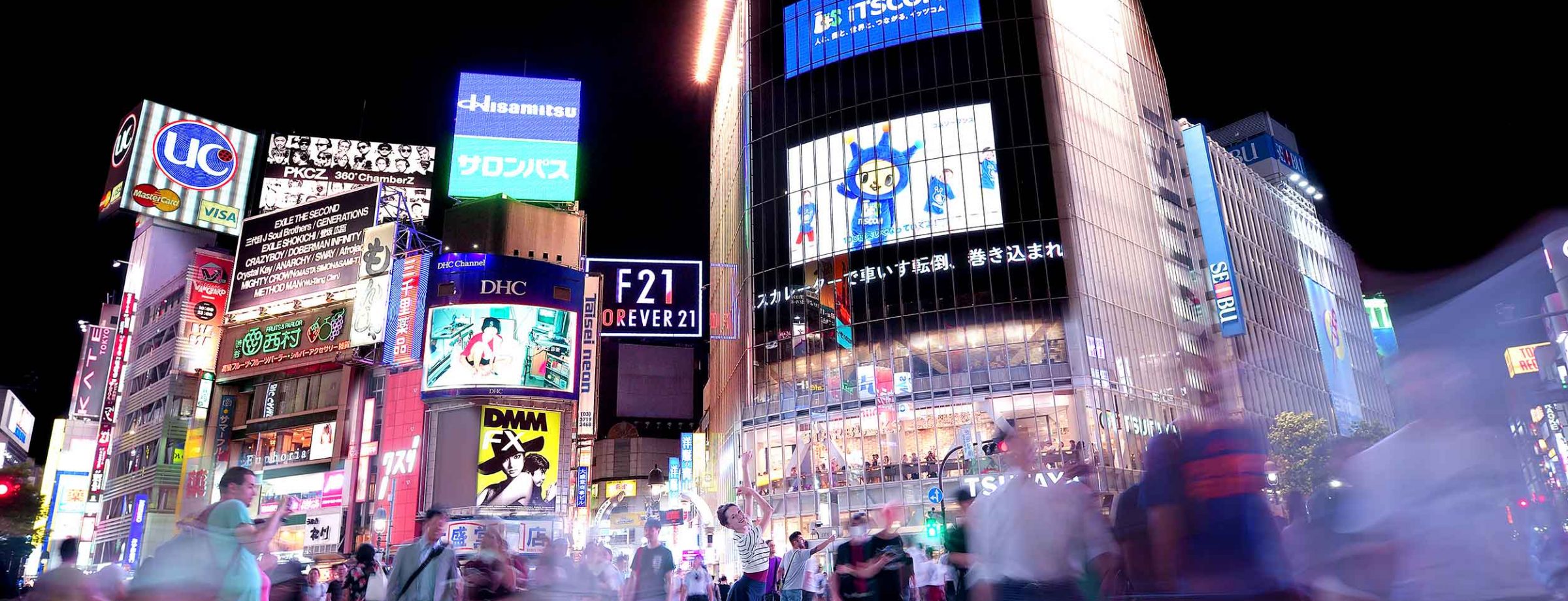 Jeanette-Kakareka-in-Tokyo-©-Laurent-Liotardo-(1)