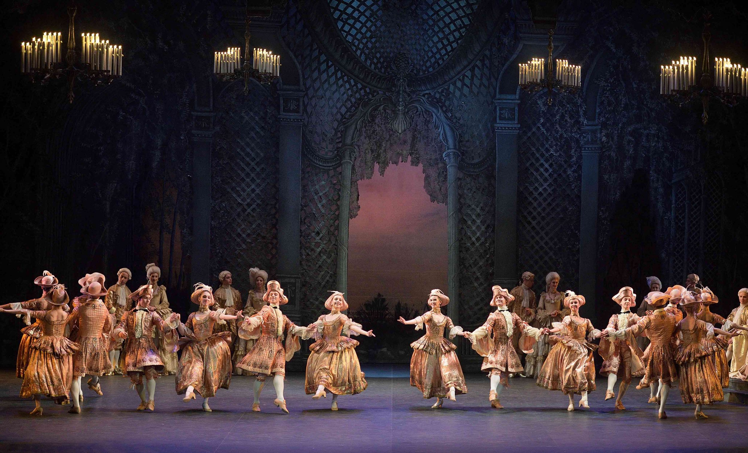 English-National-Ballet-in-The-Sleeping-Beauty-©-Laurent-Liotardo-(2)
