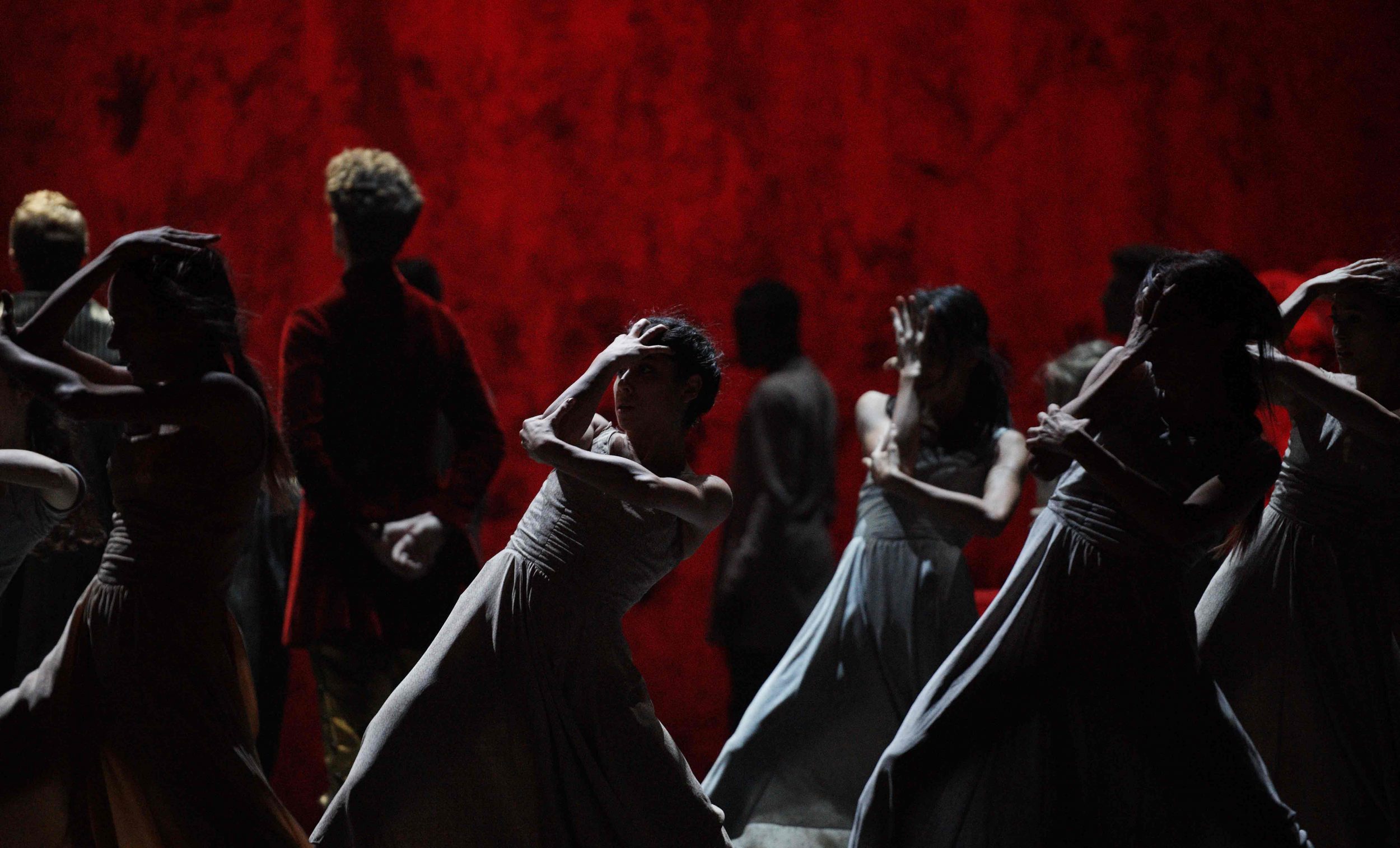 English-National-Ballet-in-Akram-Khan's-Giselle-(c)-Laurent-Liotardo-(2)