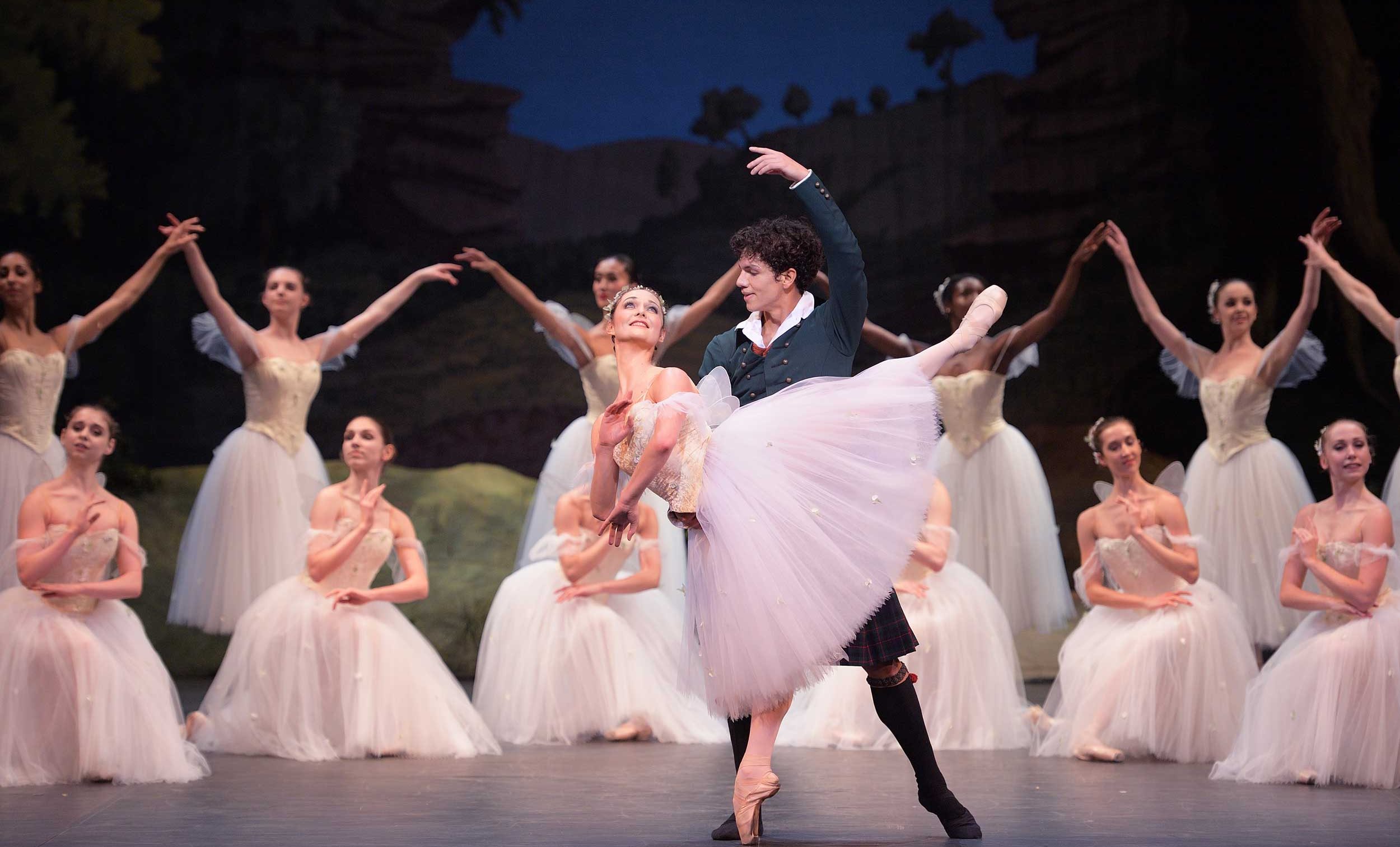 Jurgita-Dronina-and-Isaac-Hernandez-in-La-Sylphide-©-Laurent-Liotardo-(3)