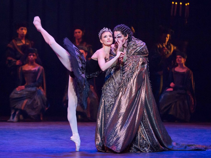 Alina-Cojocaru-and-James-Streeter-in-English-National-Ballet's-Swan-Lake-(C)-Photography-by-AS