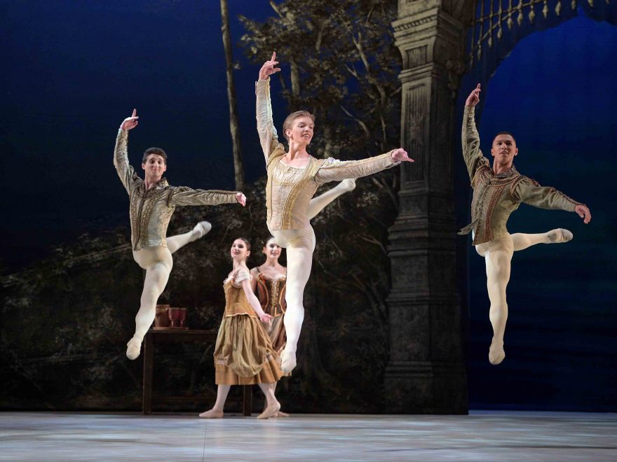 English-National-Ballet-School-students-in-My-First-Ballet-Swan-Lake-©-Laurent-Liotardo-(3)