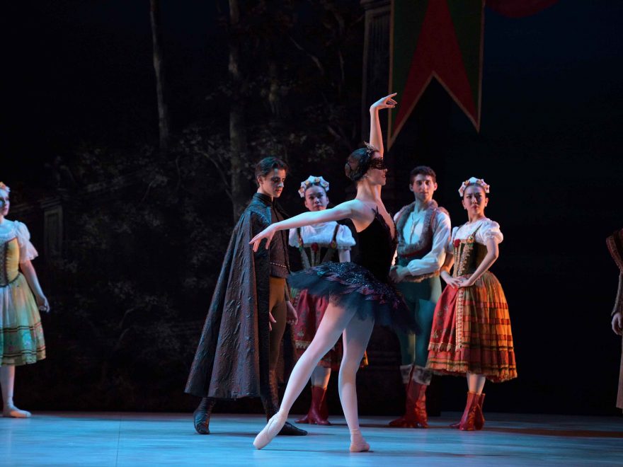 Beatriz-Kuperus-as-Odile--My-First-Ballet-Swan-Lake-©-Laurent-Liotardo