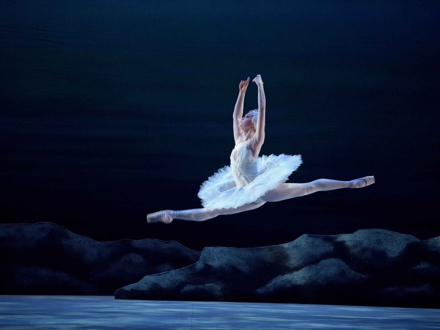 Chloe-Keneally-as-Odette-in-My-First-Ballet-Swan-Lake-©-Laurent-Liotardo
