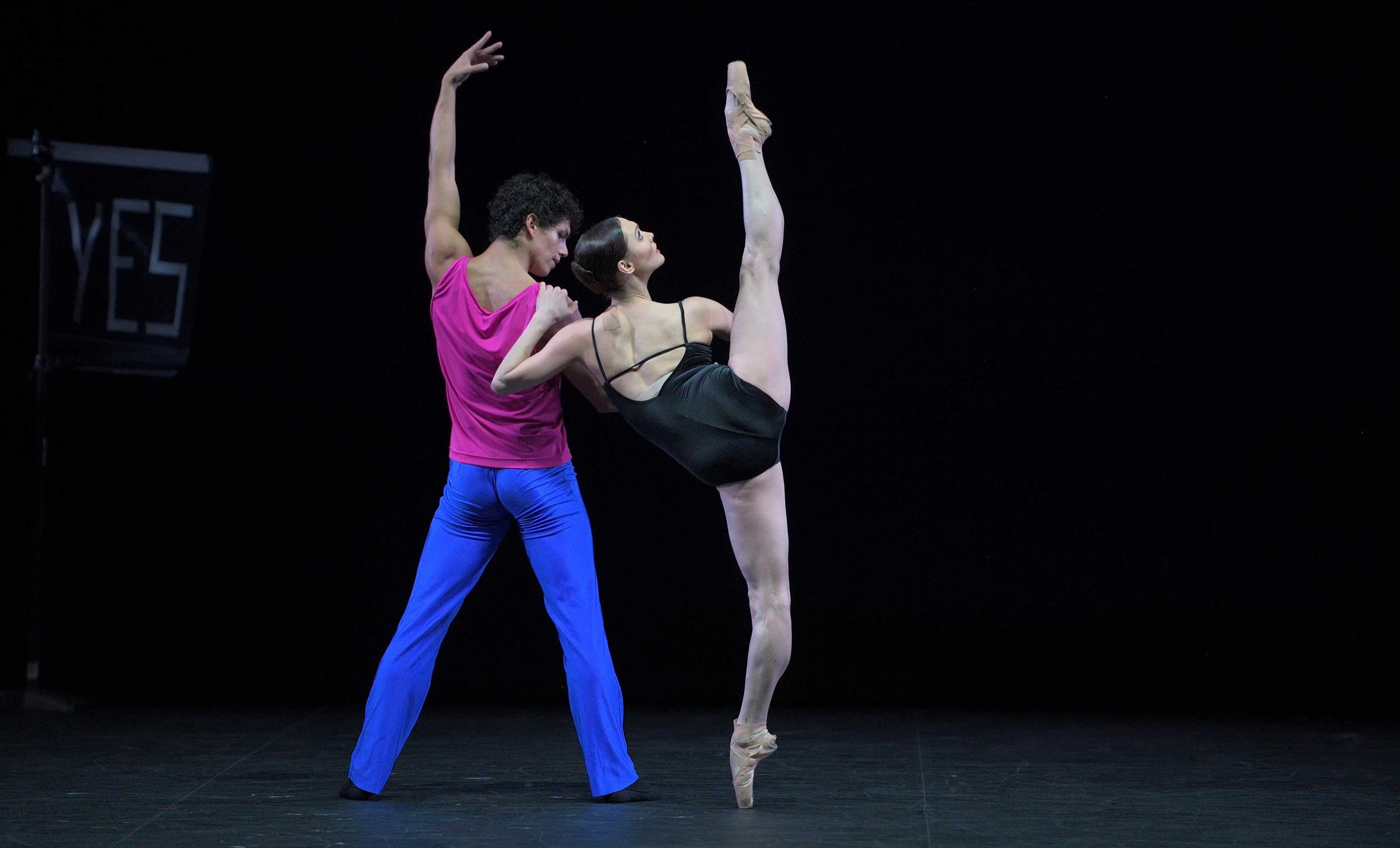Jurgita-Dronina-and-Isaac-Hernandez-in-Approximate-Sonata-2016-by-William-Forsythe