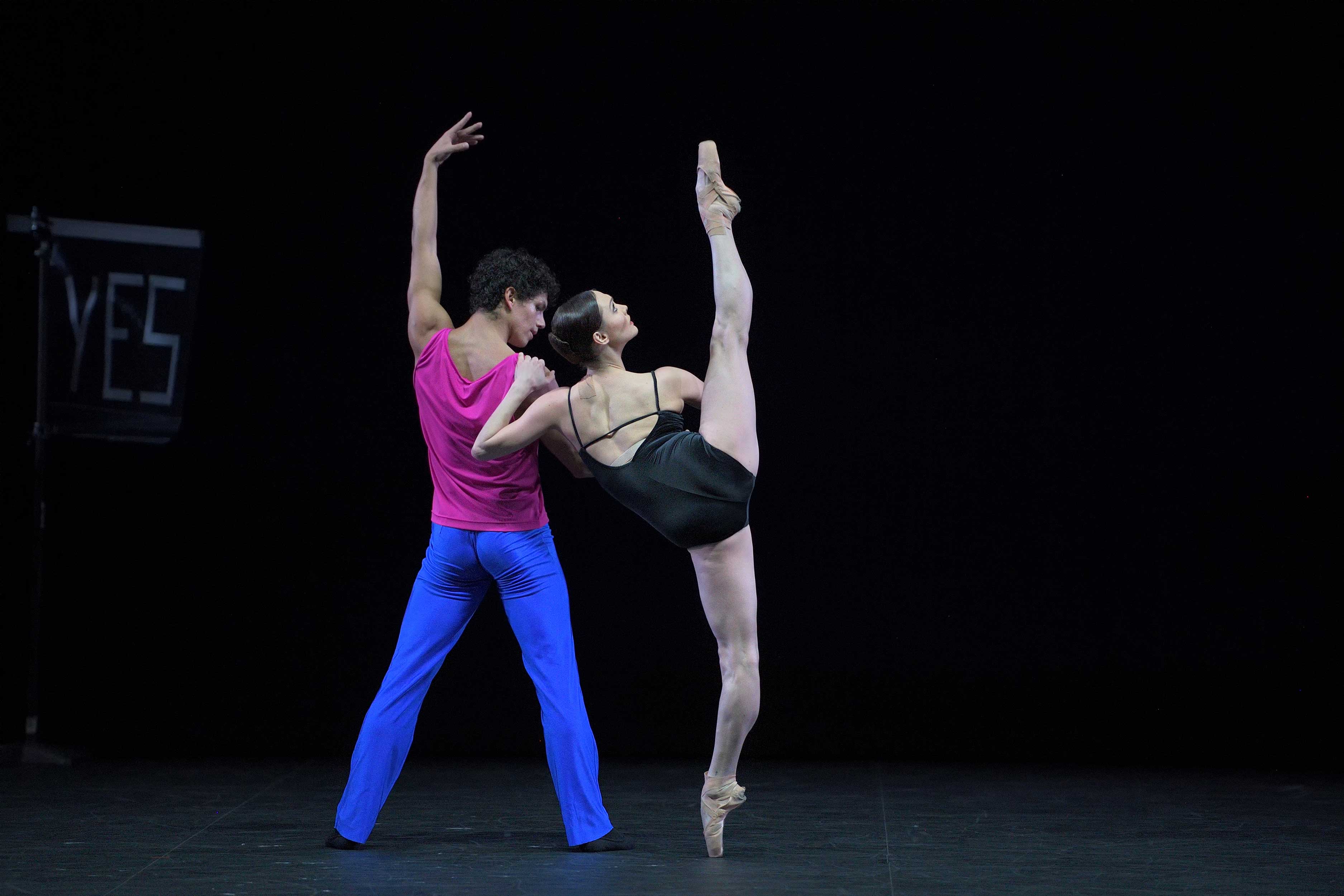 Jurgita-Dronina-and-Isaac-Hernandez-in-Approximate-Sonata-2016-by-William-Forsythe