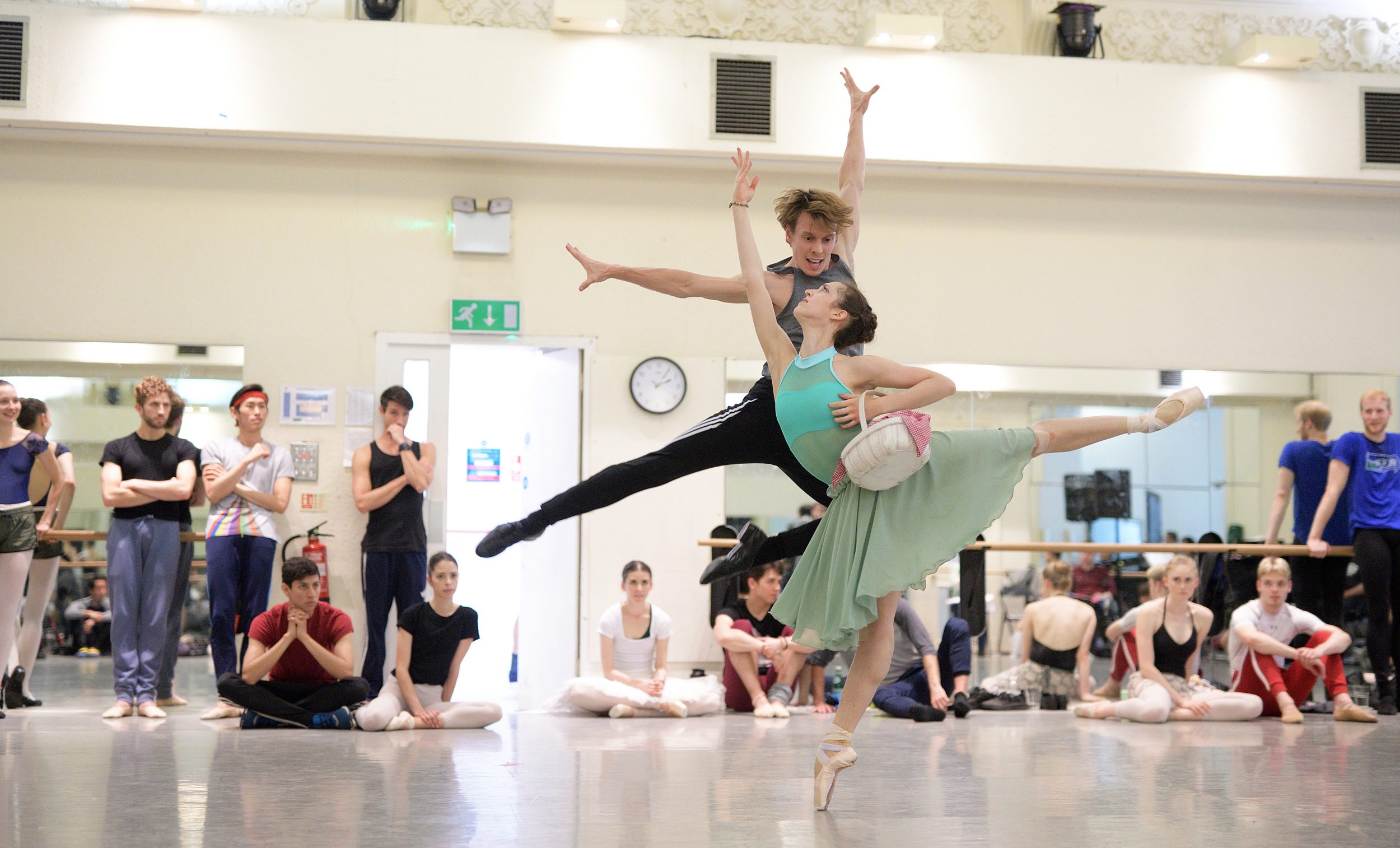 Alice Bellini and Joshua McSherry-Grey rehearsing The Sleeping Beauty © Laurrent Liotardo_WEB