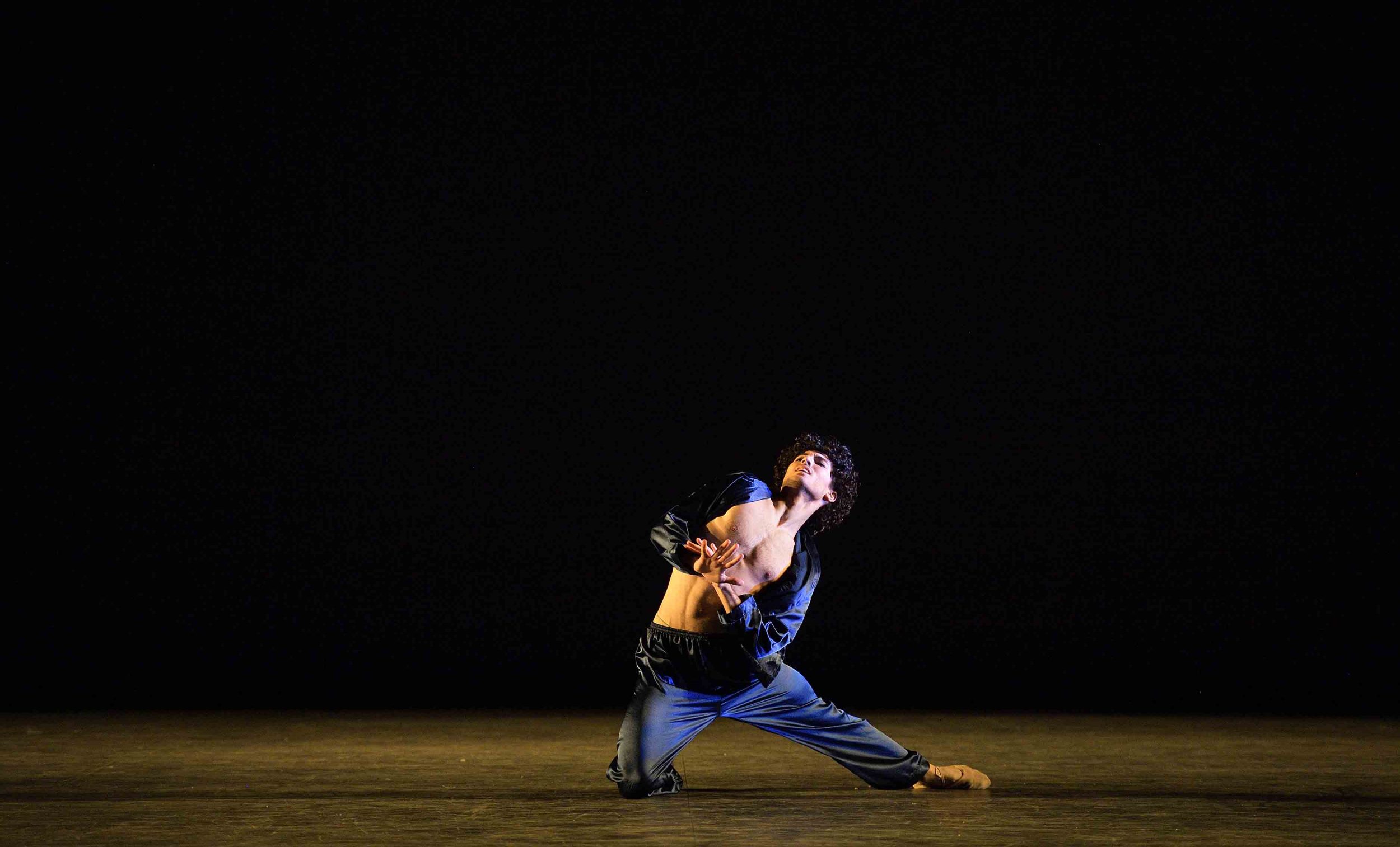 Fernando-Carratalá-Coloma-performing-The-last-call-©-Laurent-Liotardo--(2)