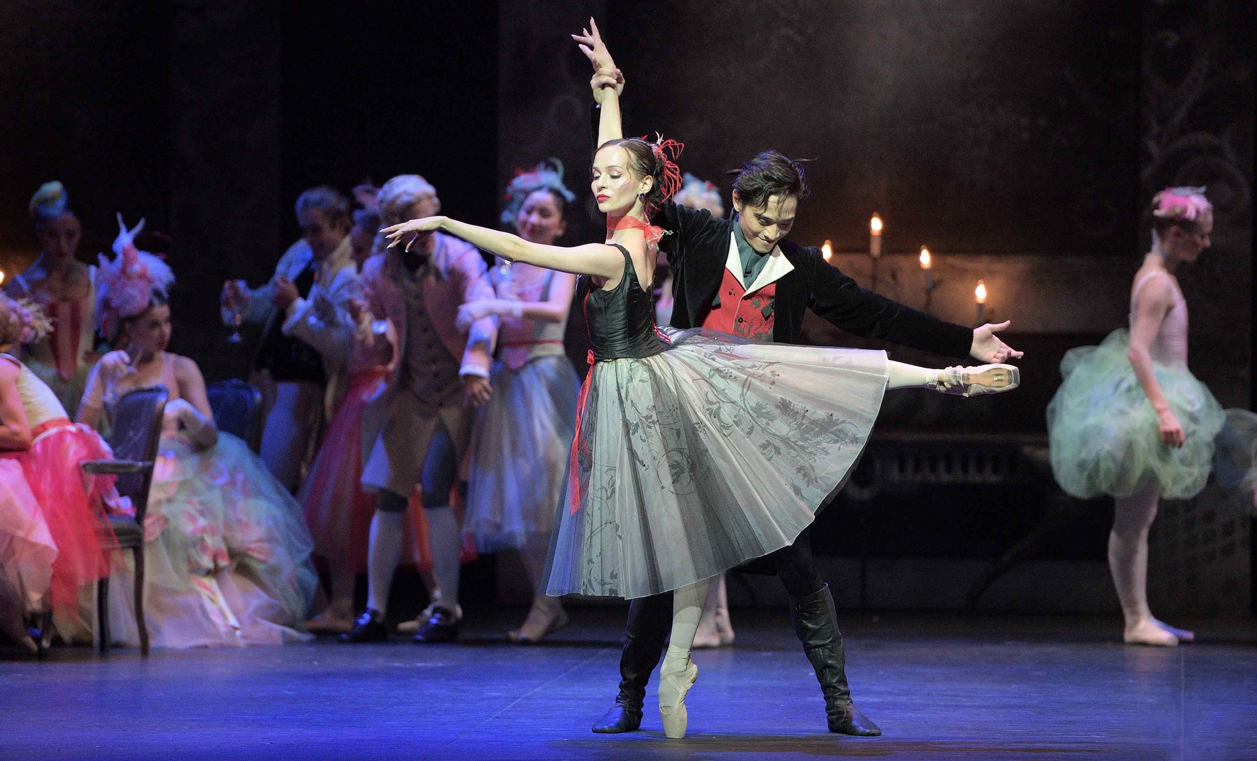 Katja-Khaniukova-and-Jeffrey-Cirio-in-Manon-(c)-Laurent-Liotardo_WEB