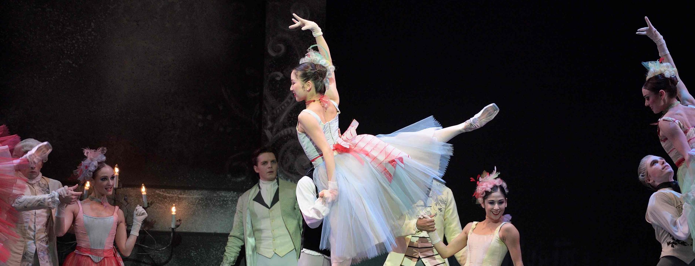 Rina-Kanehara-in-Manon-(c)-Laurent-Liotardo_WEB