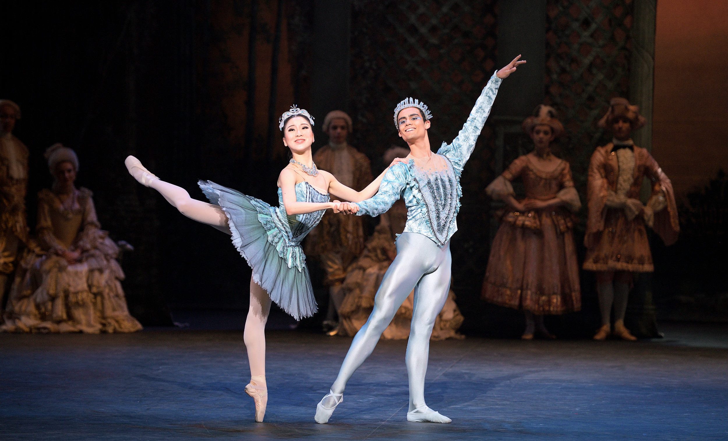 Rina Kanehara, Daniel McCormick-The Bluebird and Princess Florine in The Sleeping Beauty (c)Laurent Liotardo
