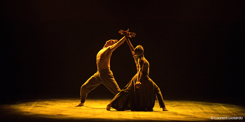 English National Ballet's Lest We Forget-Tamara Rojo and James Streeter in Dust by Akram Khan (c) Laurent (2)_TWITTER