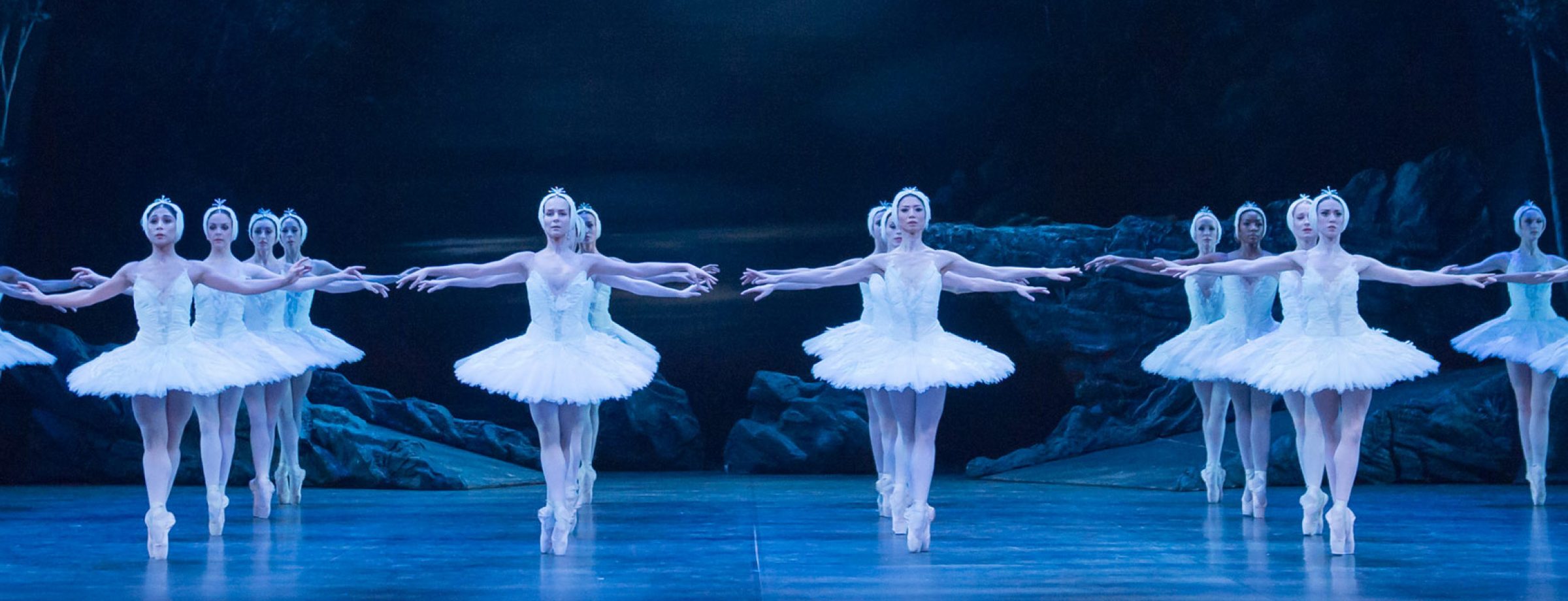 Derek Deane's Swan Lake © Photography by ASH