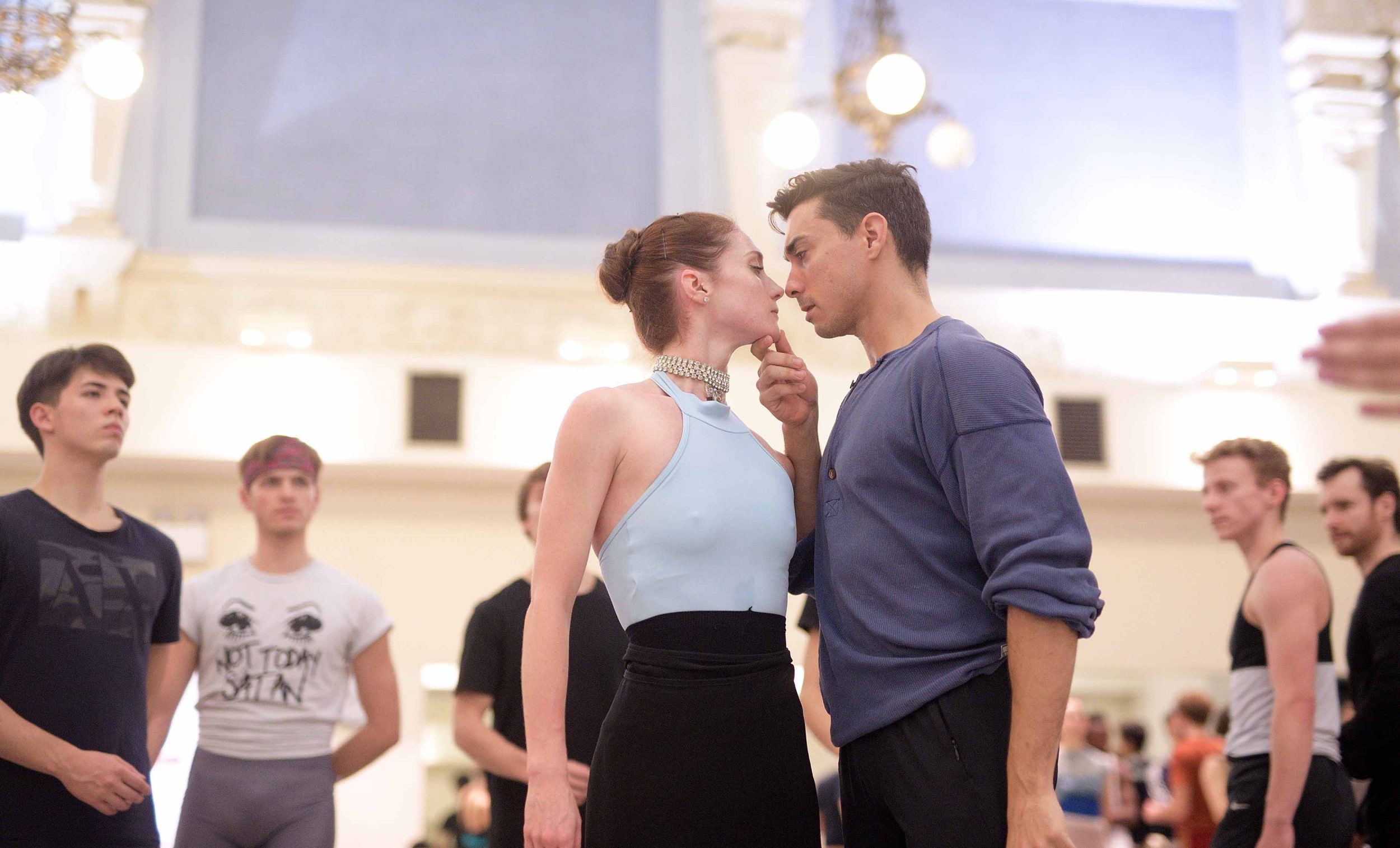 Alison-McWhinney-and-Daniel-Kraus-in-rehearsals-for-Manon-(c)-Laurent-Liotardo-(3)_WEB
