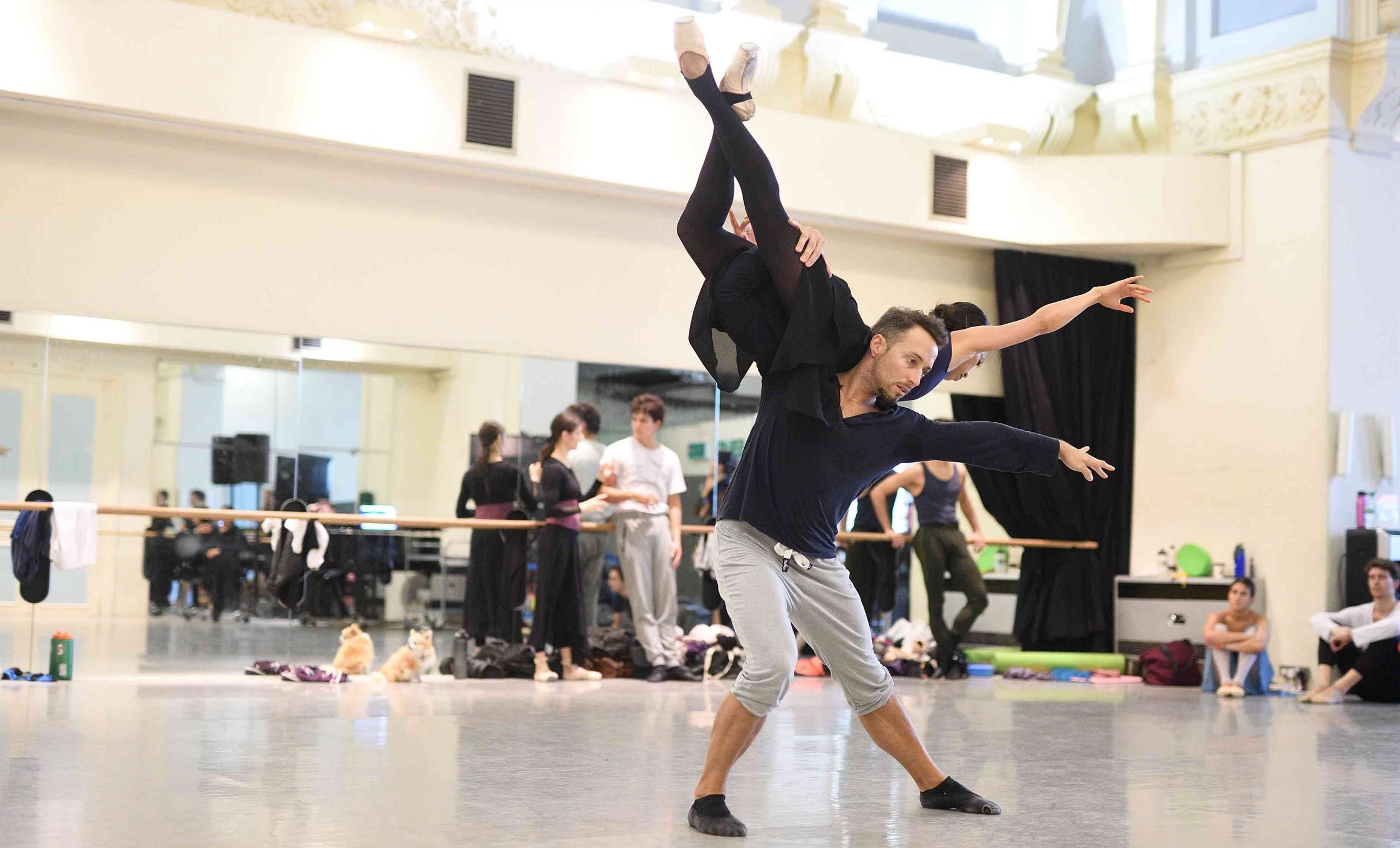 Erina Takahashi and Fabian Reimair in rehearsals for Liam Scarlett's No Man's Land © Laurent Liotardo.