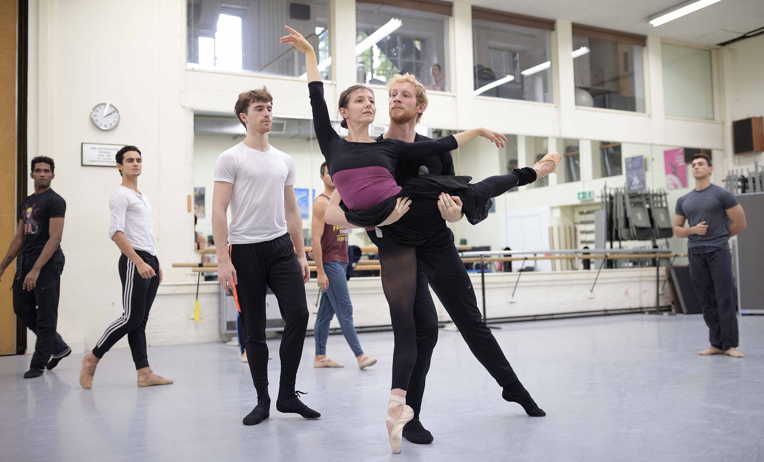 Alina-Cojocaru-and-Skyler-Martin-in-rehearsals-for-Manon-(c)-Laurent-Liotardo_WEB