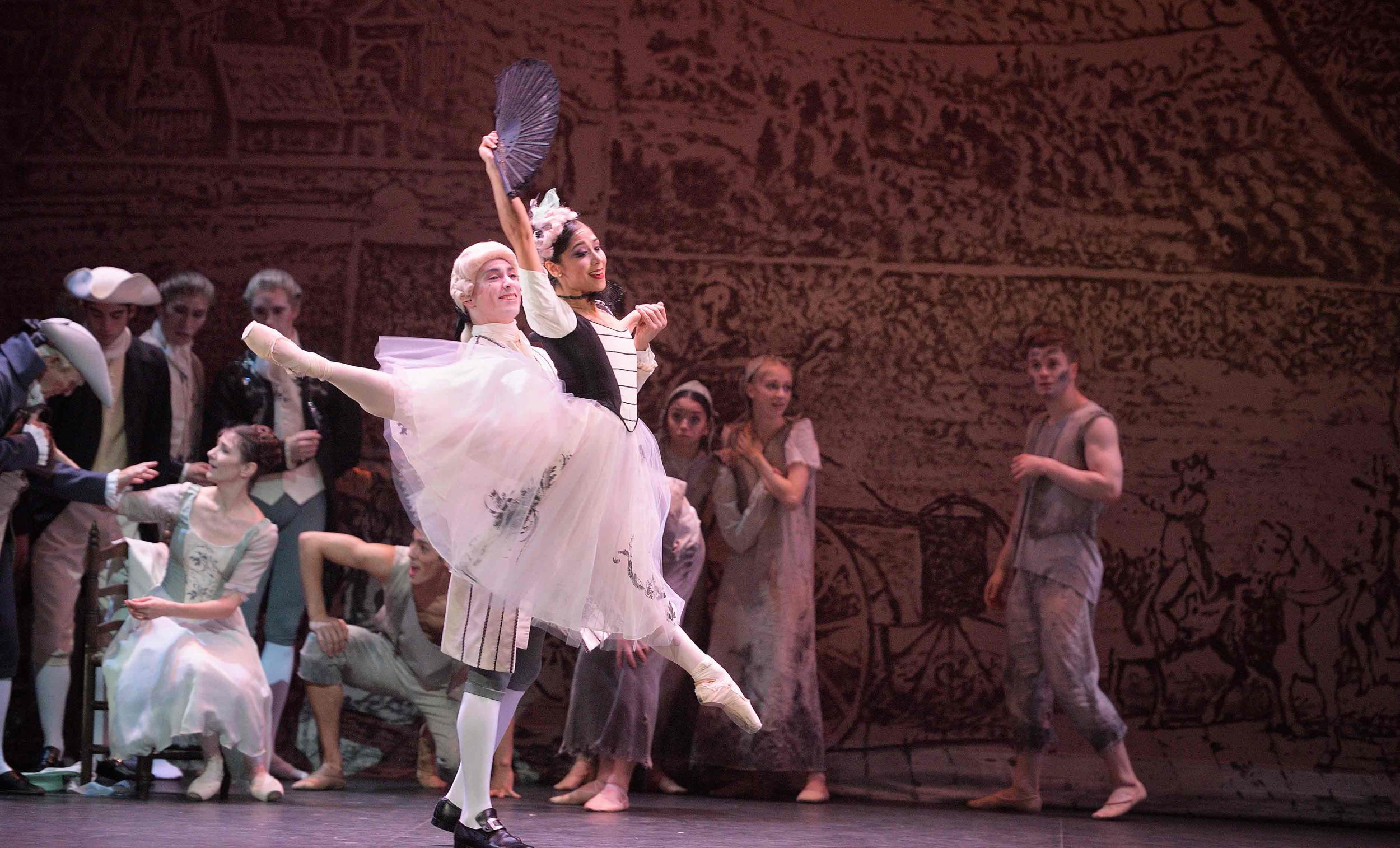 Daniel-Kraus-and-Crystal-Costa-in-Manon-(c)-Laurent-Liotardo_WEB