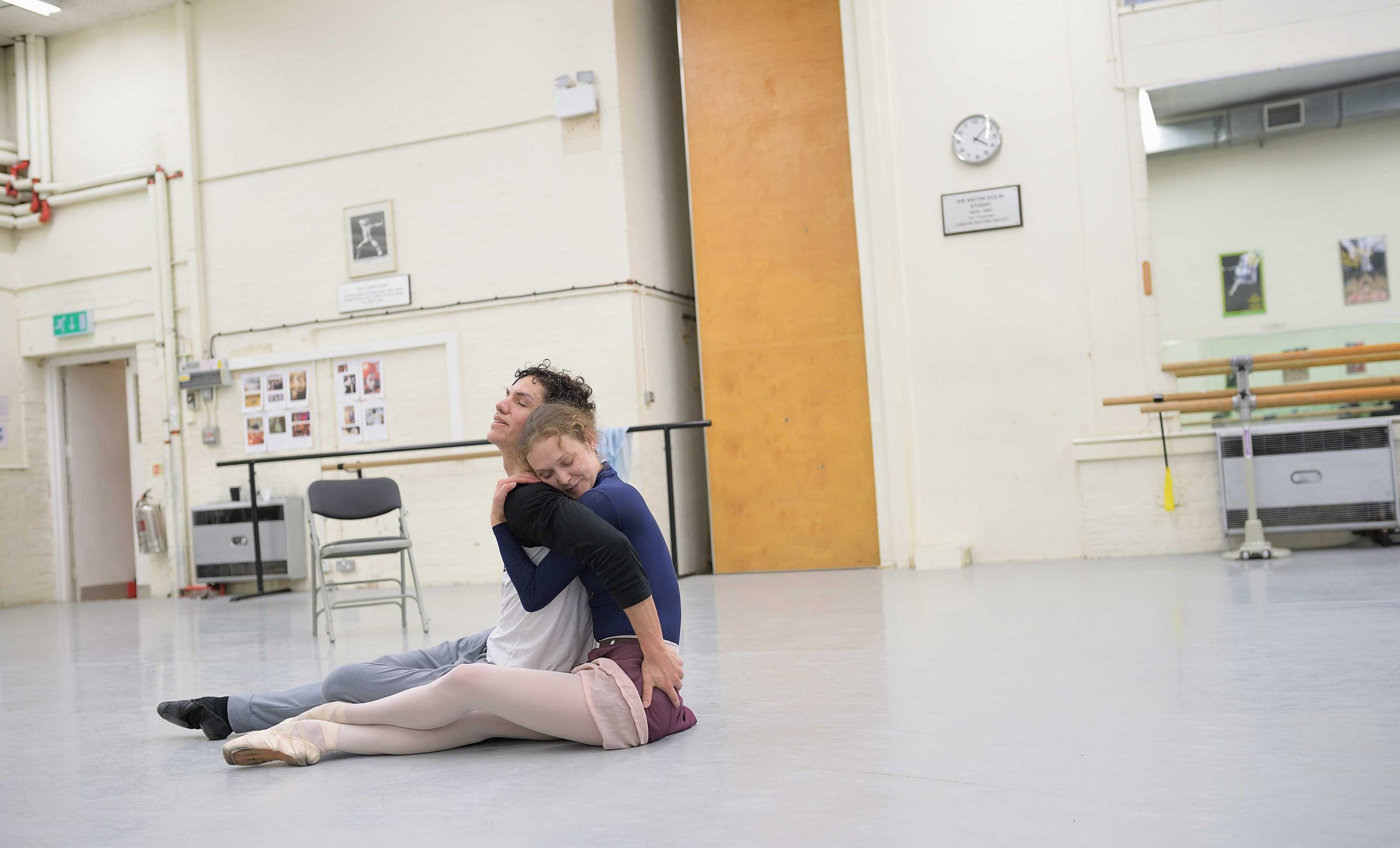 Isaac-Hernandez-and-Jurgita-Dronina-in-rehearsals-for-Manon-(c)-Laurent-Liotardo-(5)_WEB