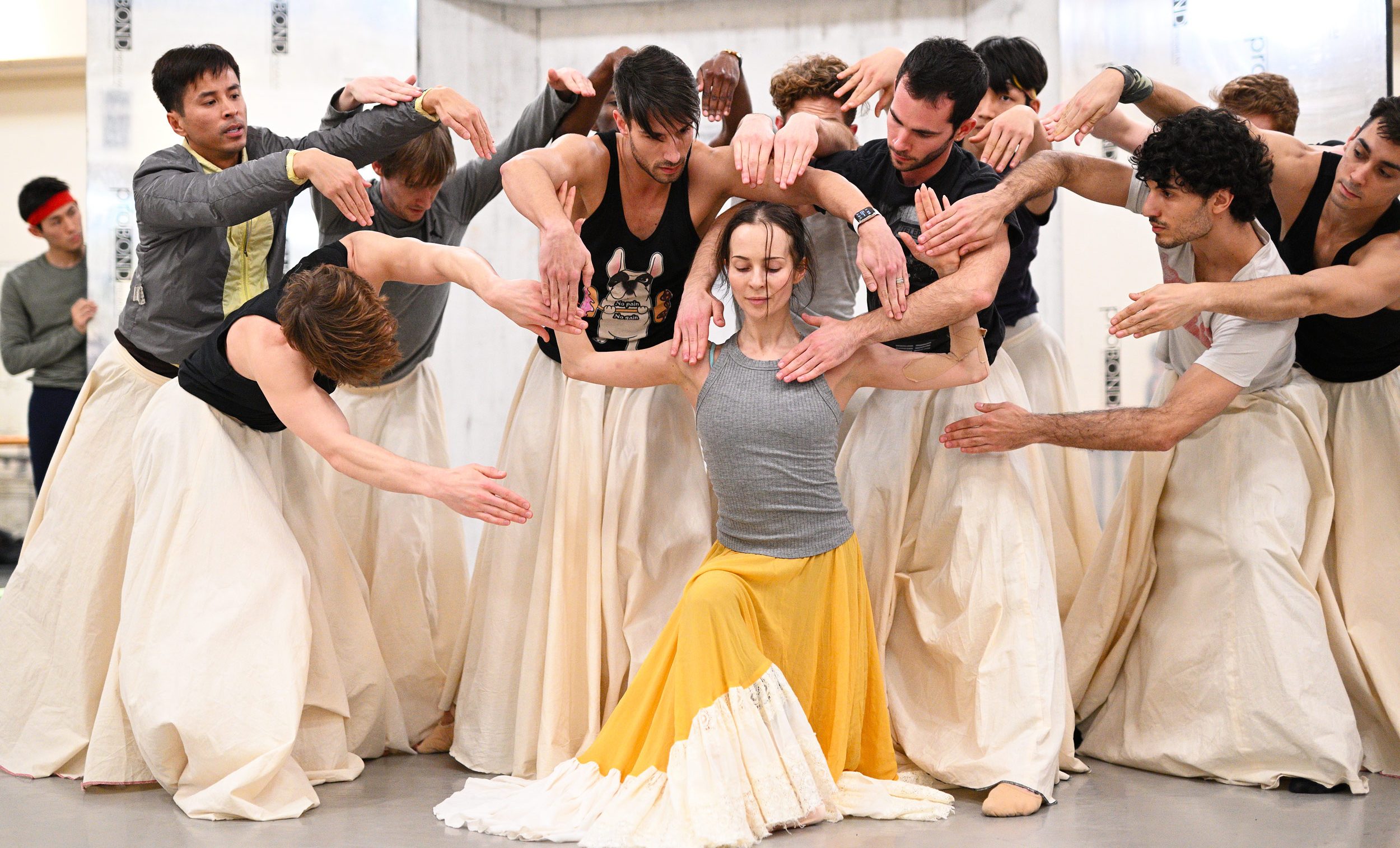 Katja Khaniukova and English National Ballet Artists rehearsing Annabelle Lopez Ochoa's Broken Wings © Laurent Liotardo