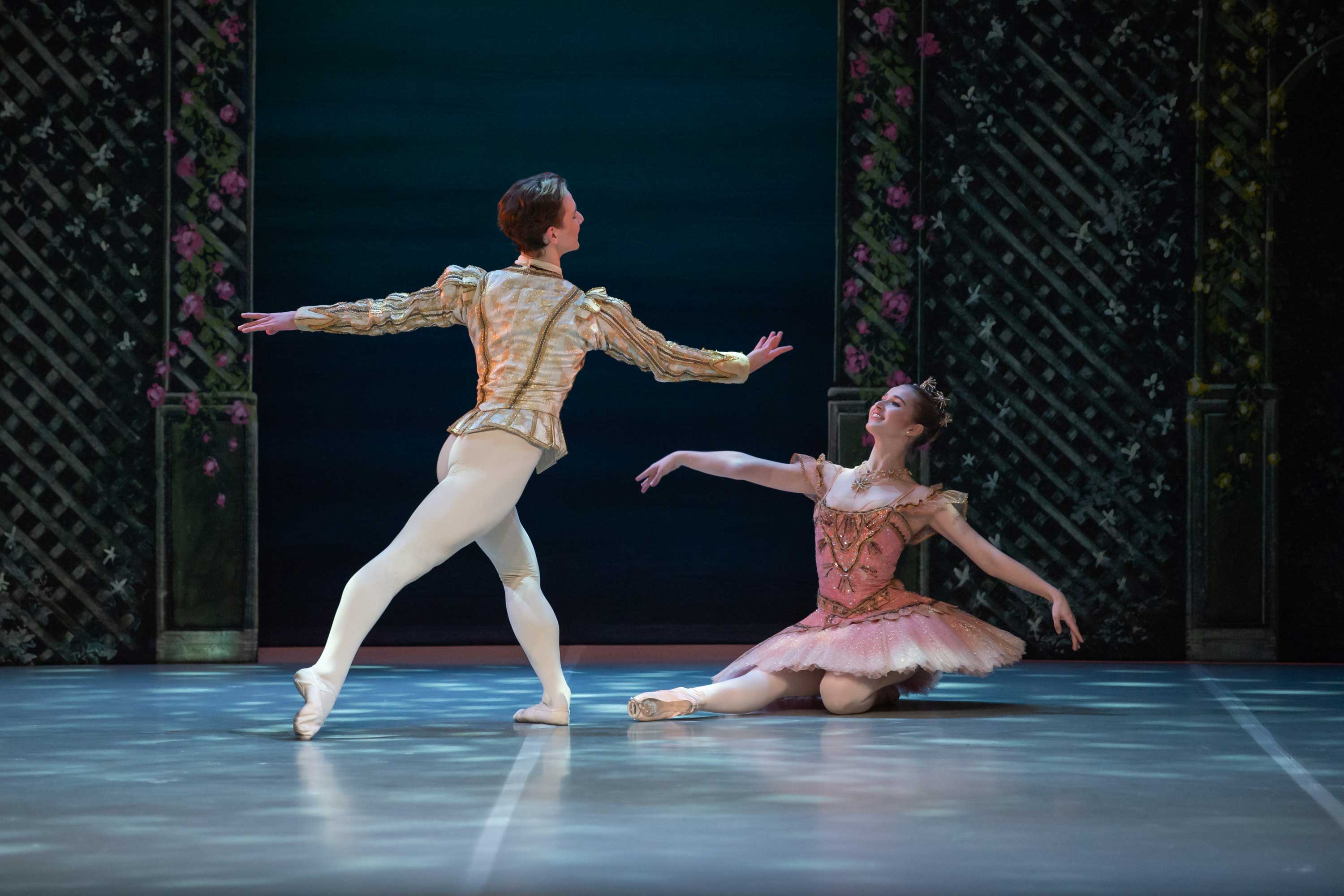 Eric-Snyder-as-Prince-Désiré-and-Evelina-Andersson-as-Aurora-in-My-First-Ballet-Sleeping-Beauty-(c)-Photography-by-ASH-(3)