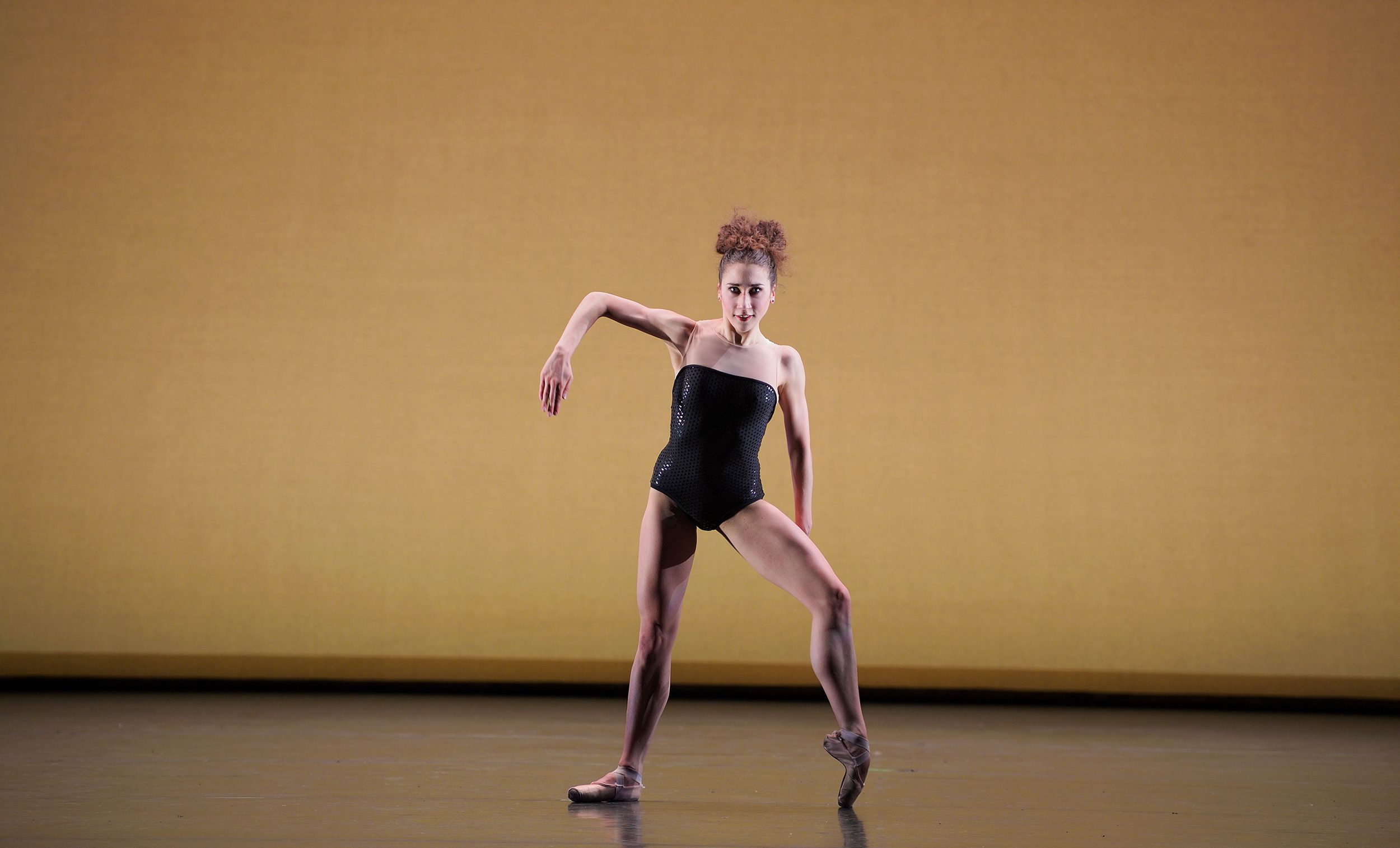 WEB-Emilia-Cadorin-performing-BAM!-(c)-Laurent-Liotardo