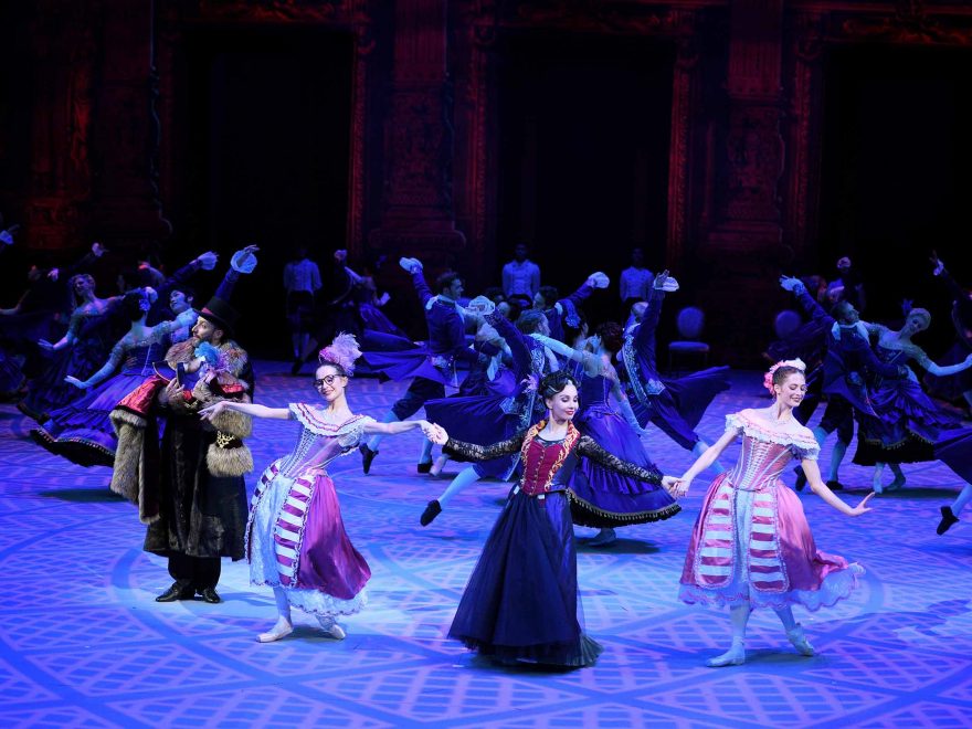 Katja Tamara and Emma in Cinderella in-the-round (c) Laurent Liotardo.
